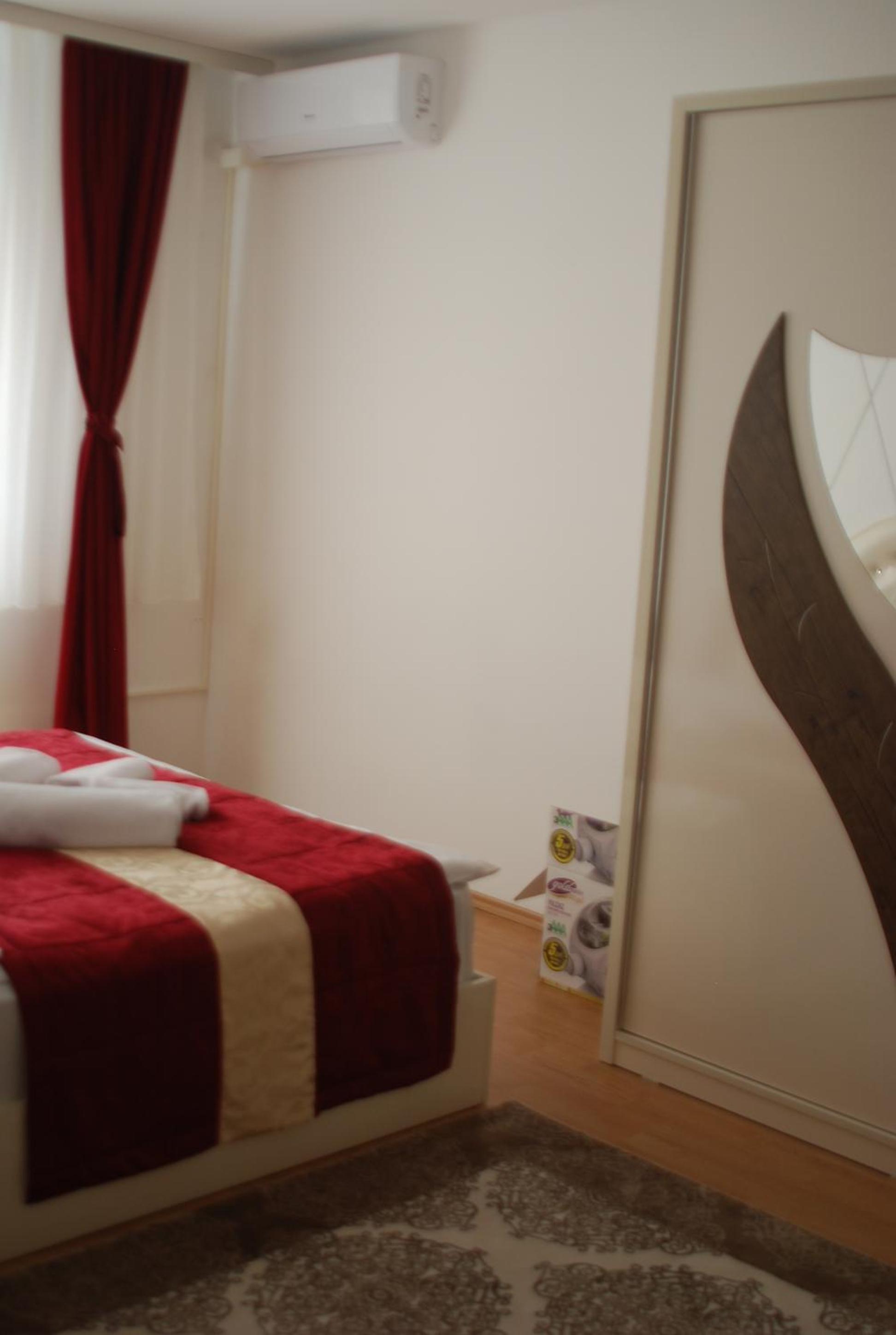 Rumi Apartments