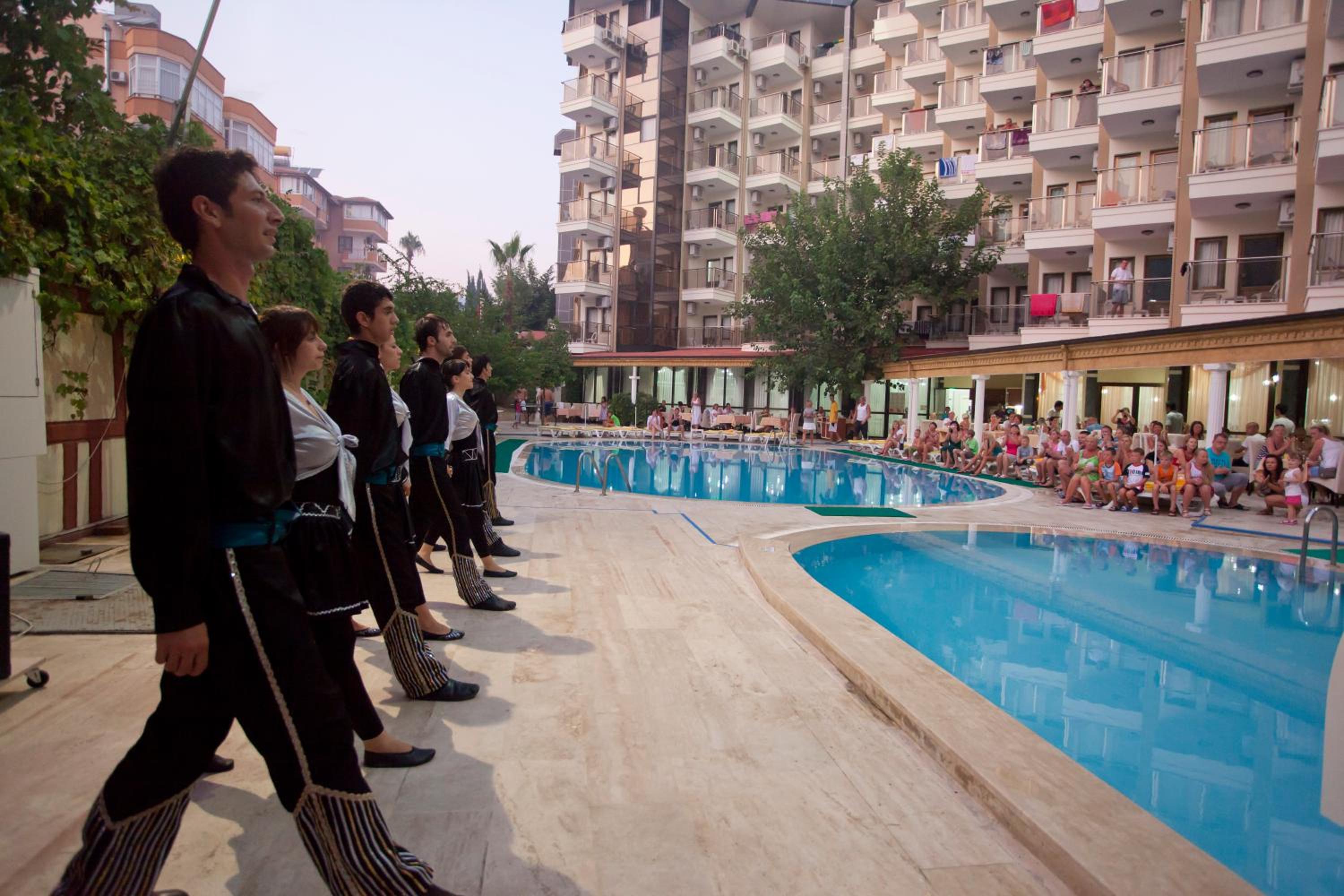 Monte Carlo Hotel - Image 26