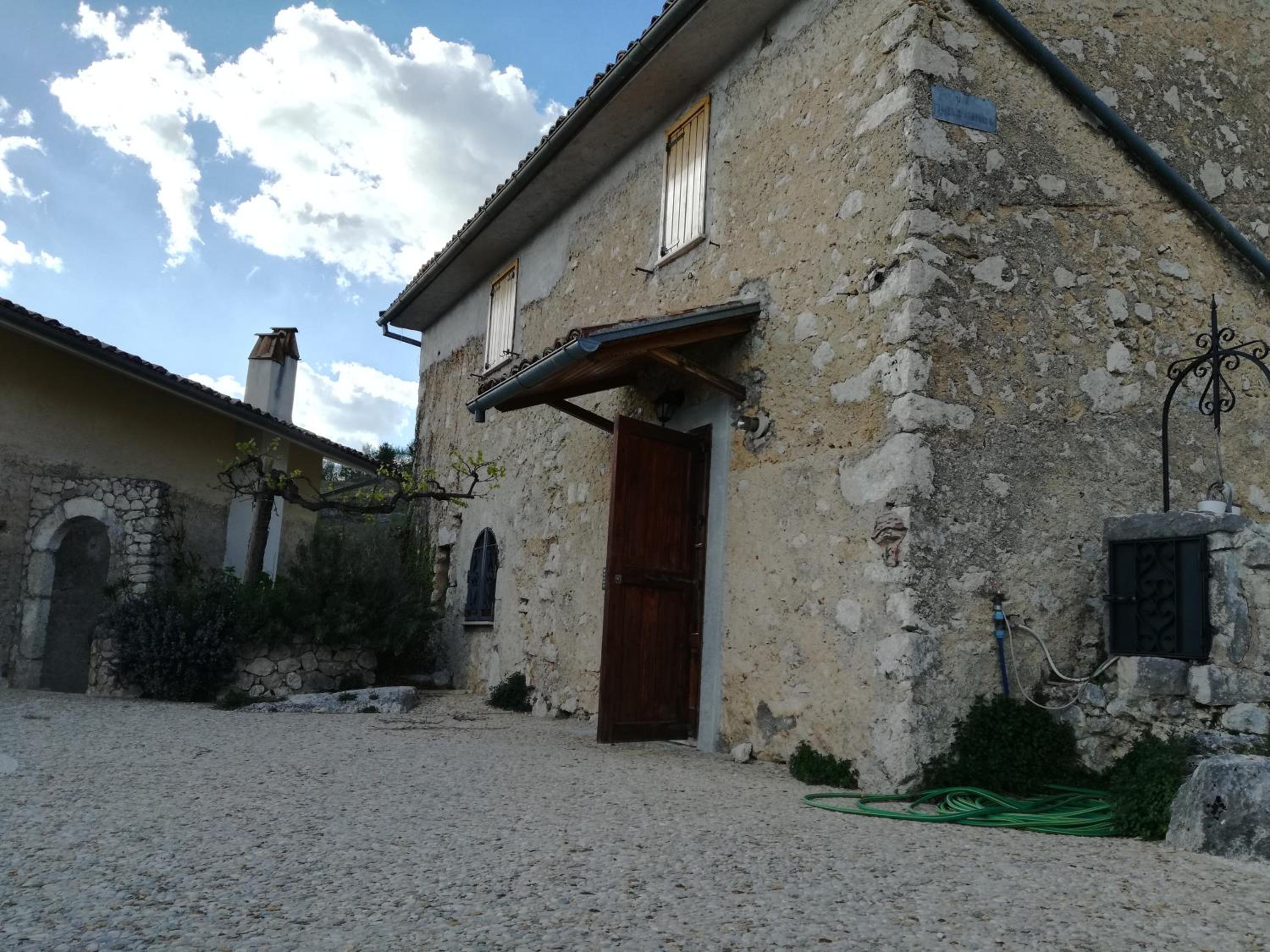 Photo 25