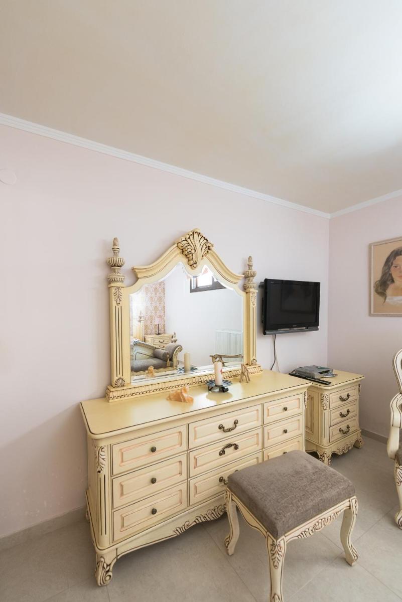 #Luxlikehome - Villa Sanni La Stella