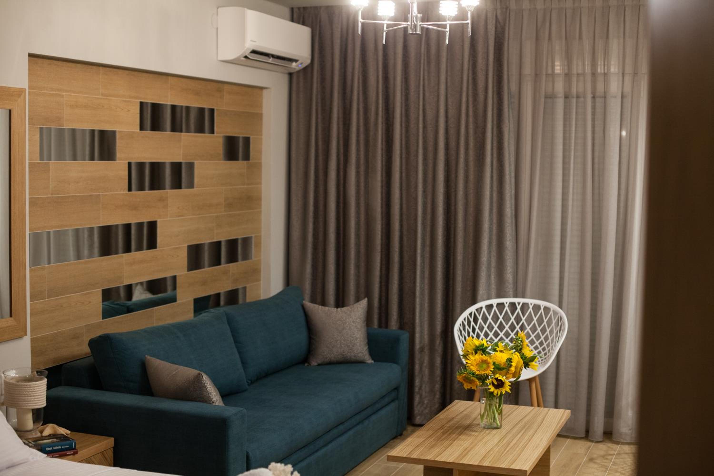 Pallas Luxury Apartments view 3