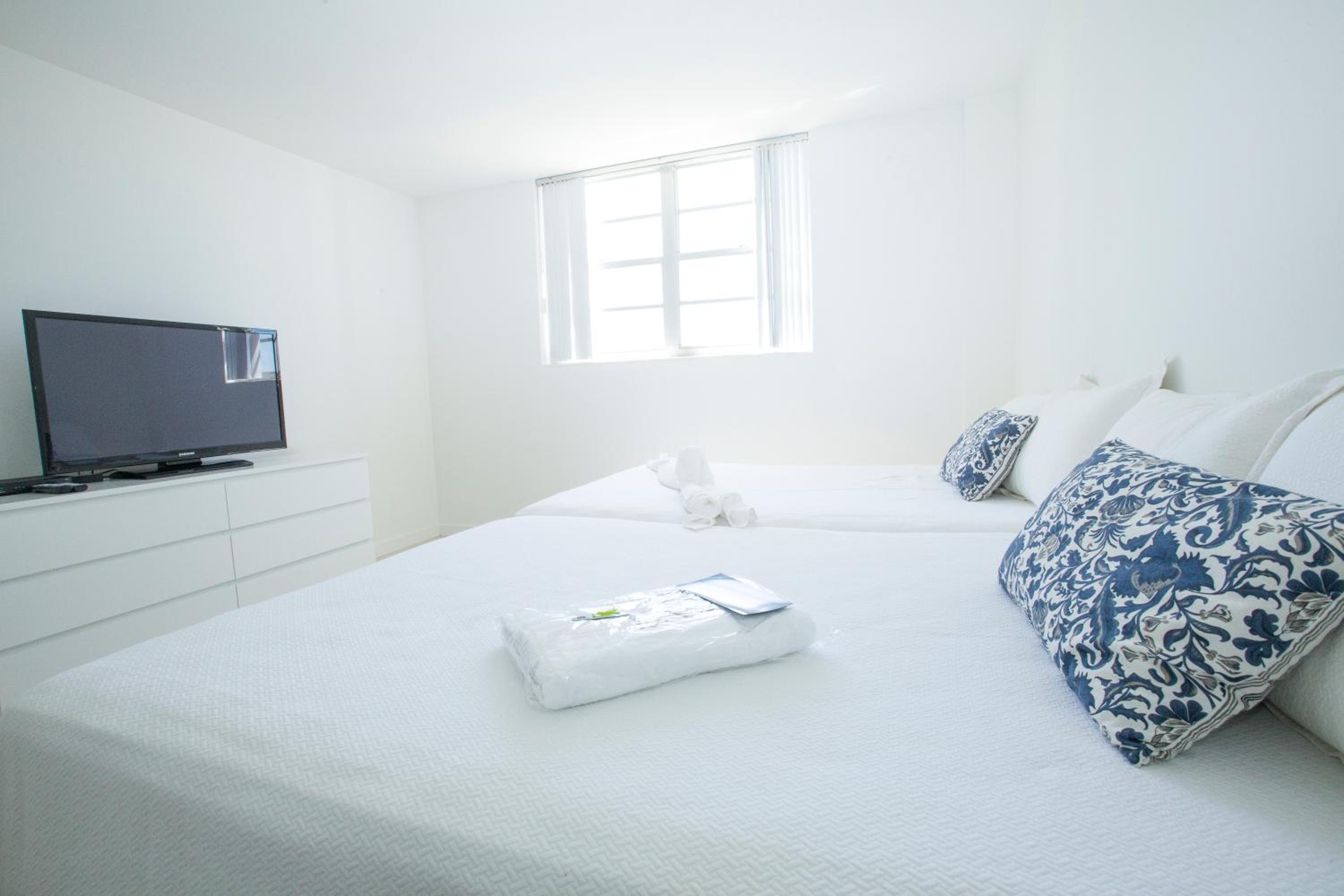 Ocean Reserve Luxury Condos Across from Sunny Isles Beach