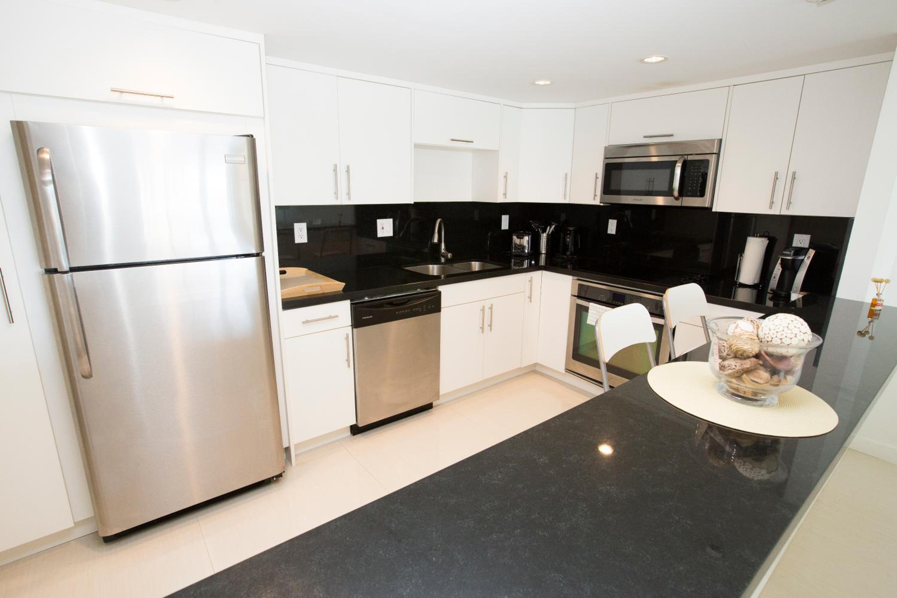 Ocean Reserve Luxury Condos Across from Sunny Isles Beach