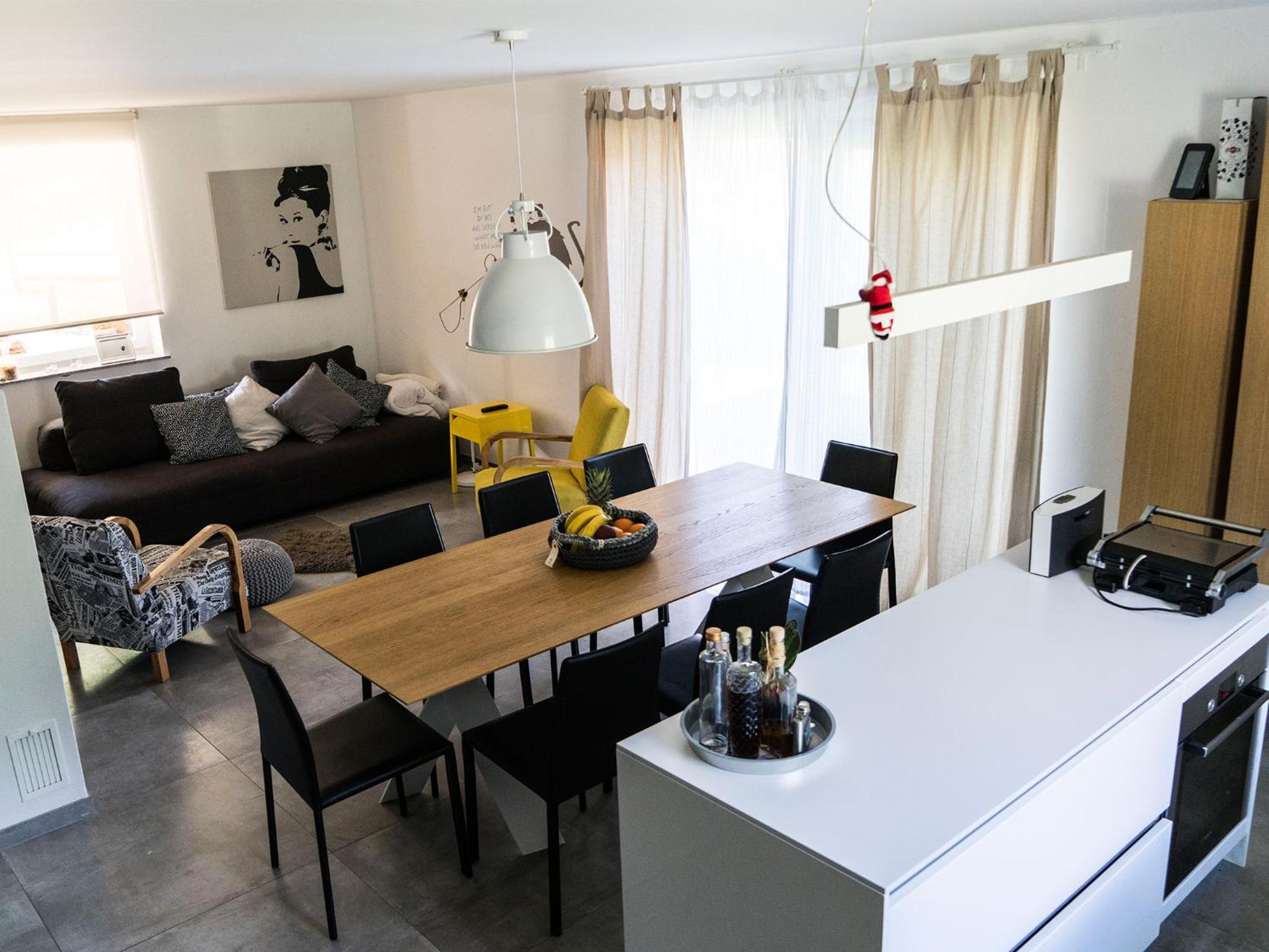 A modern flat view 4