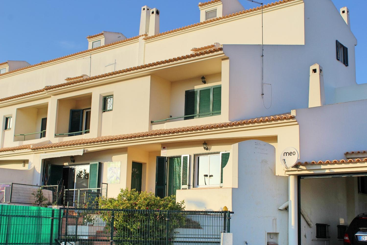 Hotel Wonderful Villa - Image 1