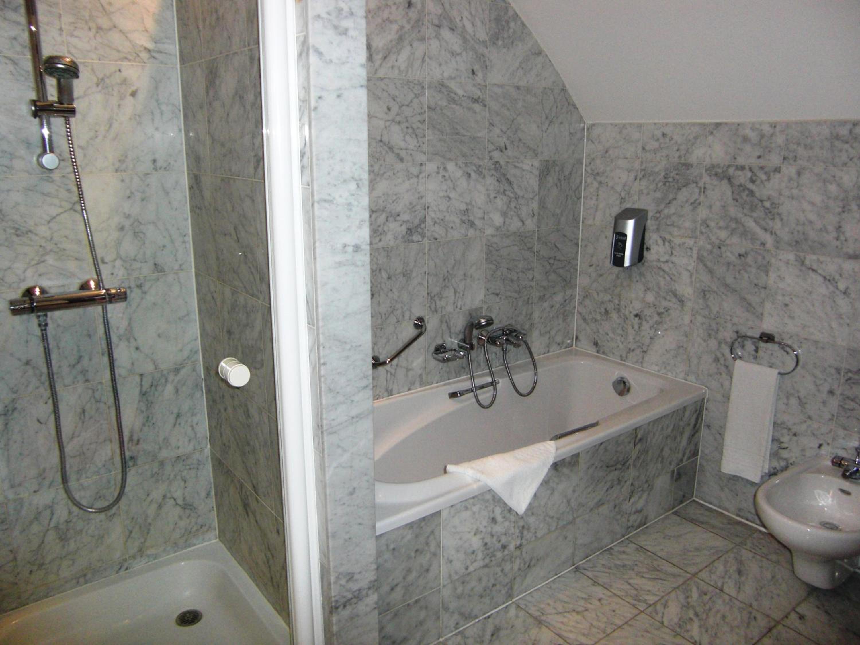 Bruges Vacations - Golden Tulip Hotel de' Medici - Property Image 4