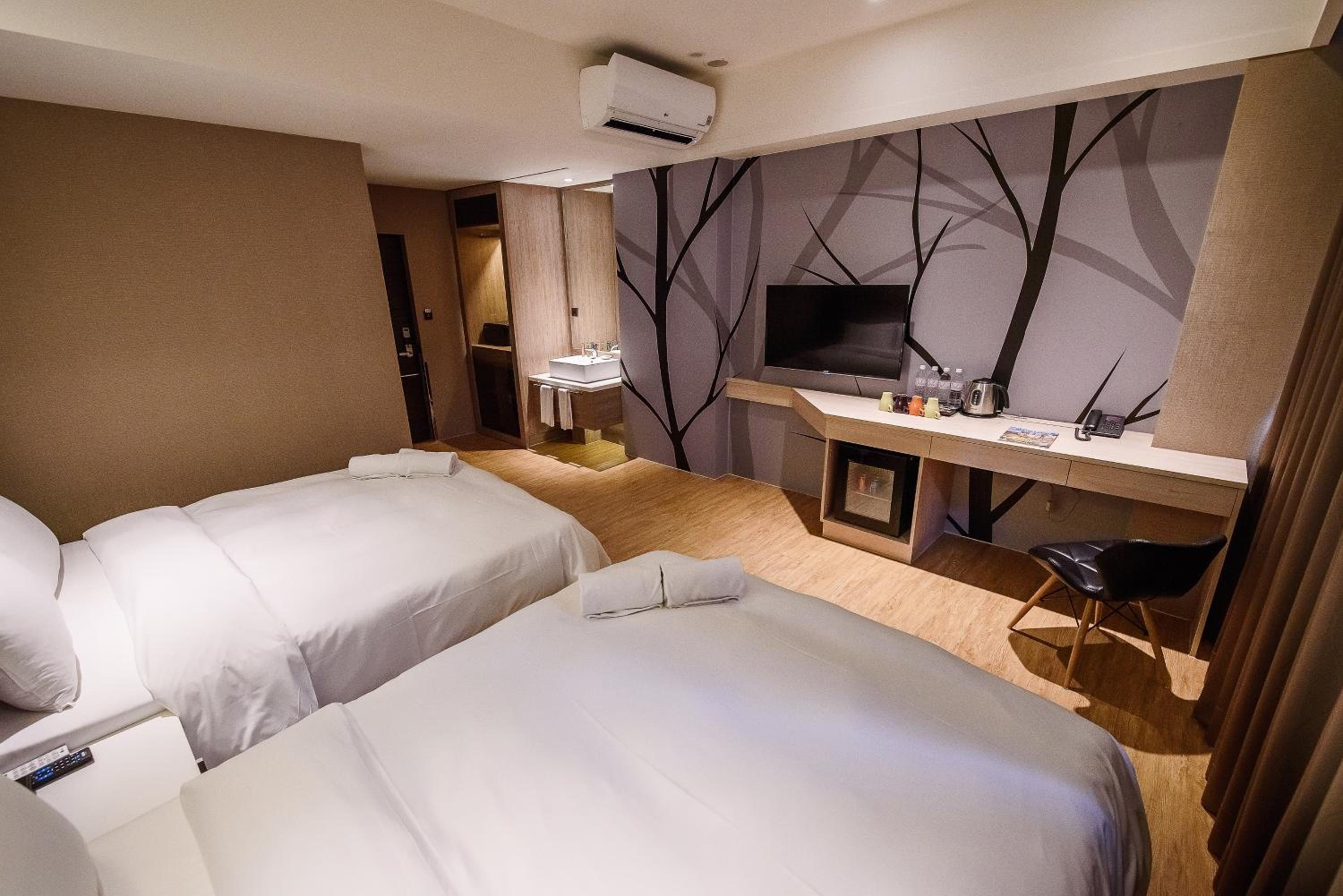 SIX FUKUN HOTEL