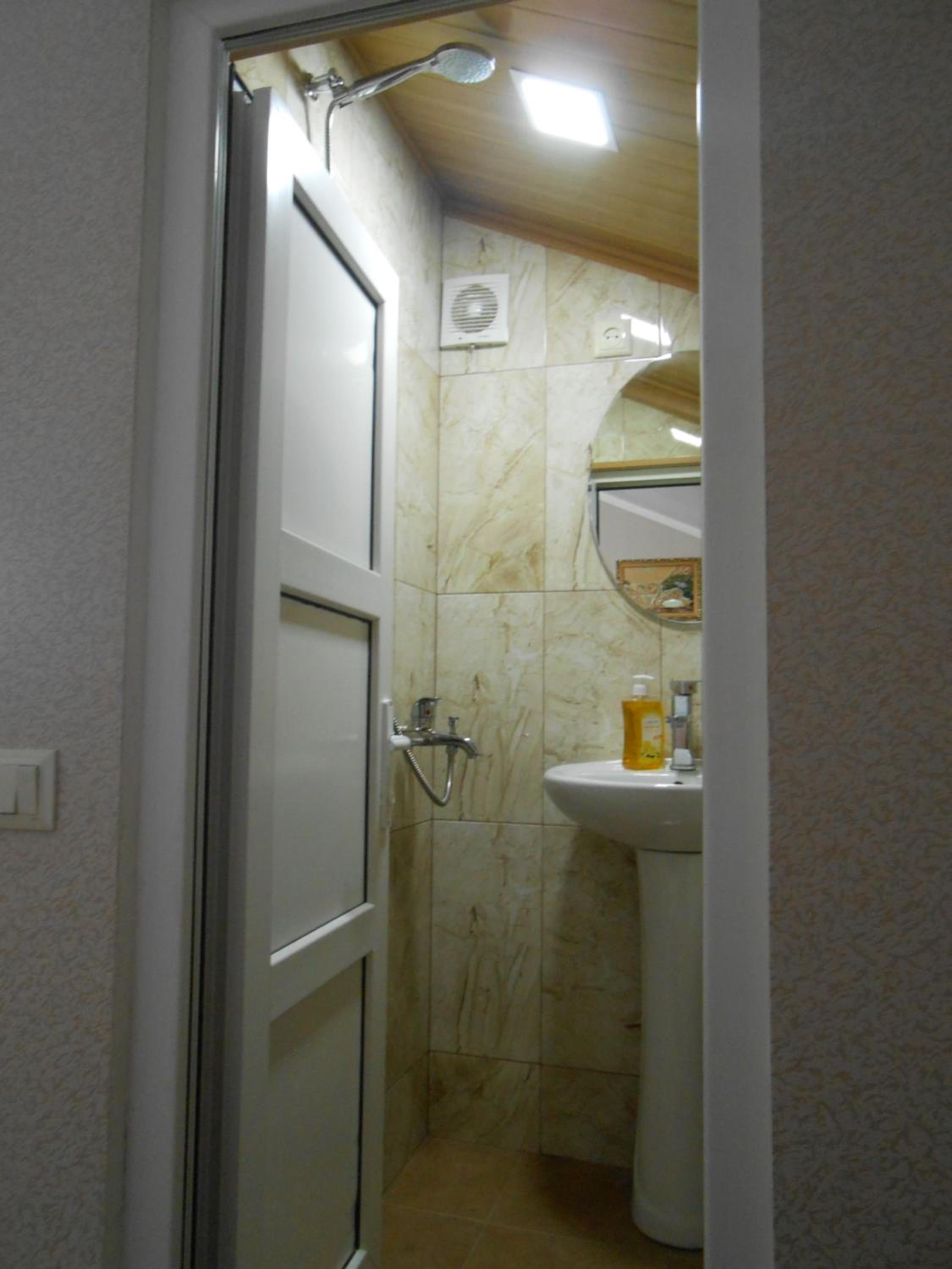 Photo 42