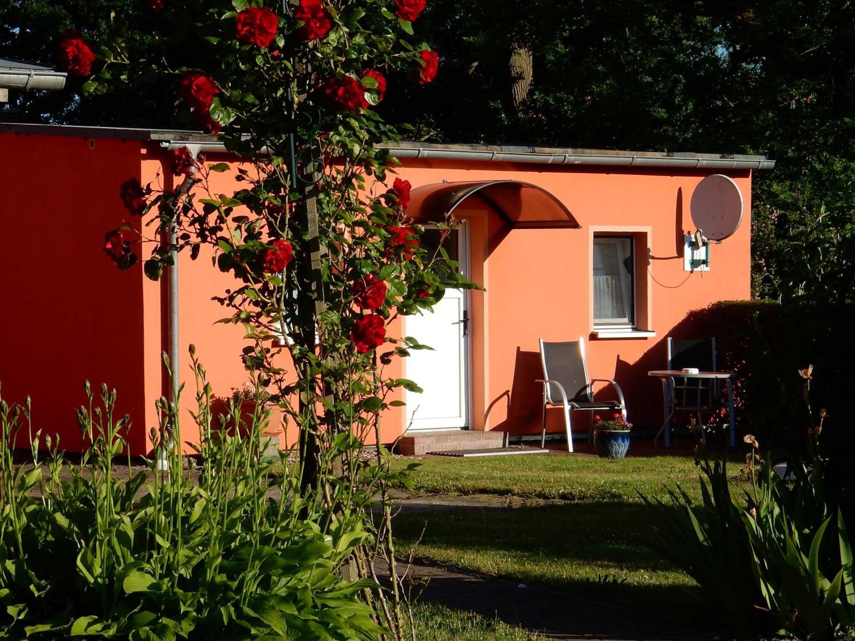 FeWo WE 6402 Ferien u Angeln auf Rügen-ruhige Lage,Garten! view 2