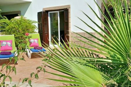 Larnaka Beach House 3