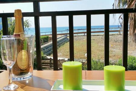 Larnaka Beach House 3