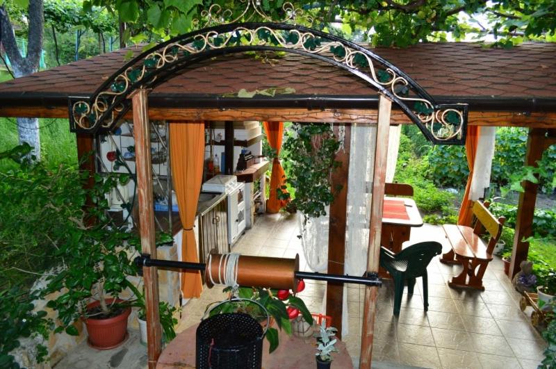 Guest House Angelkovi