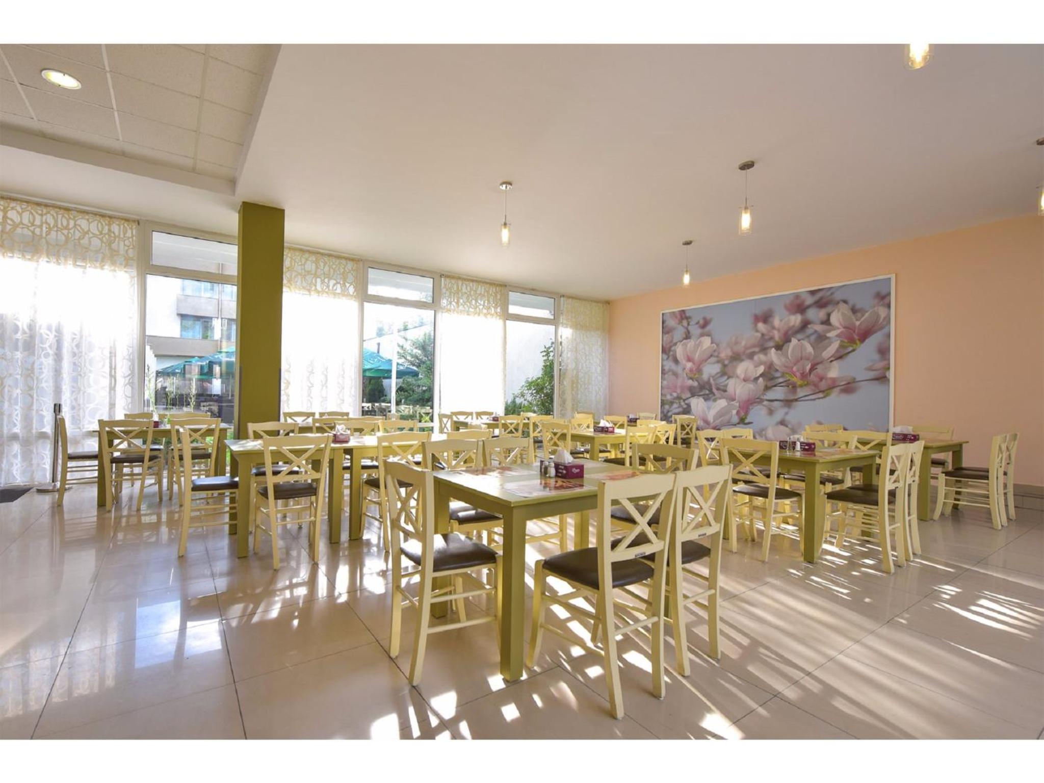 restaurant