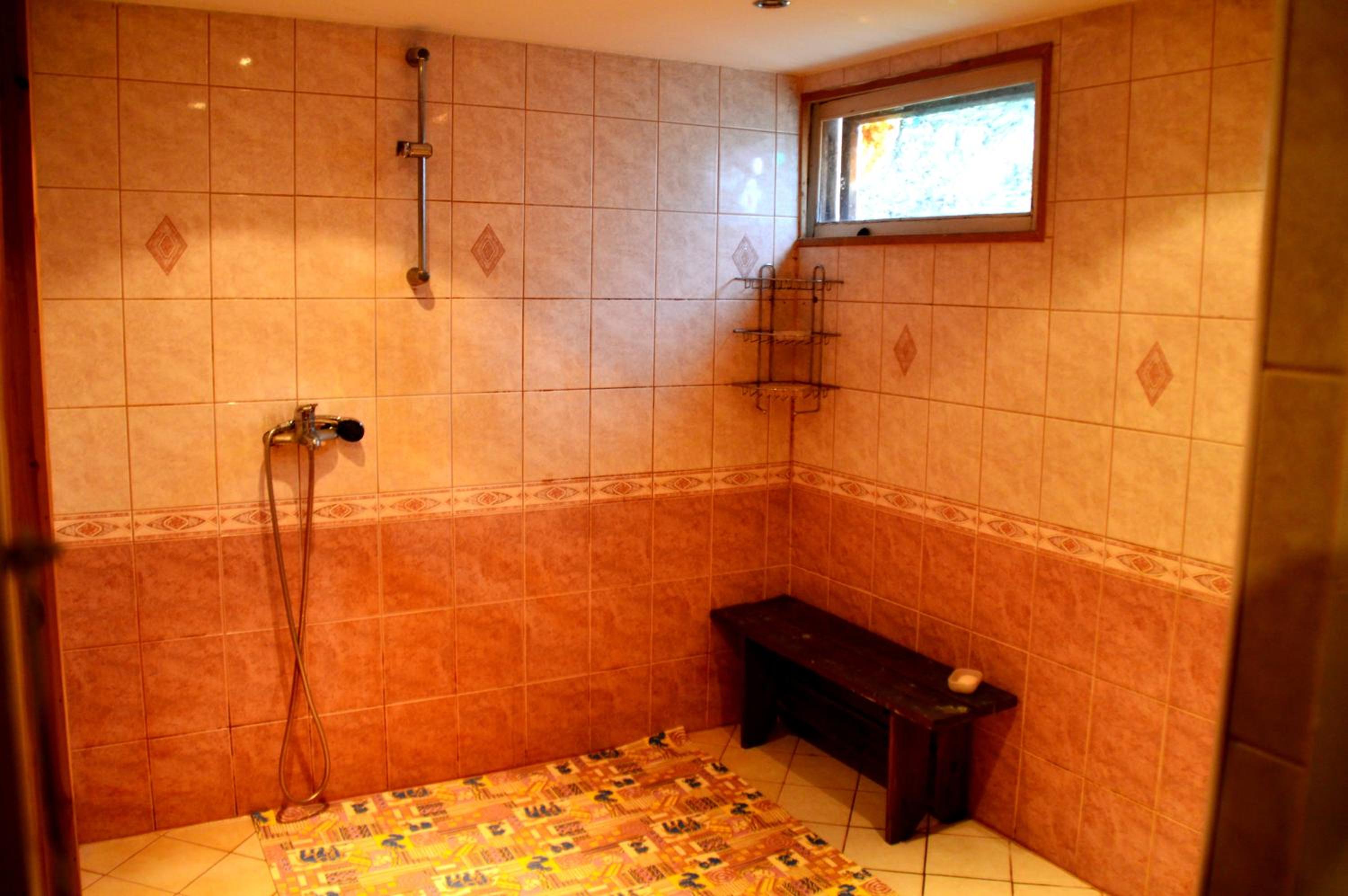 Roosi Holiday Home