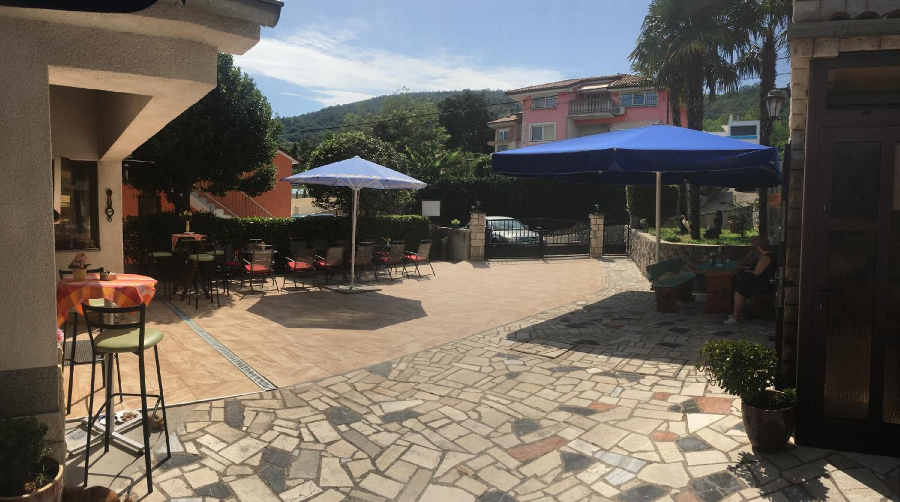 Guesthouse Villa Manda en Lovran — balance & terrace