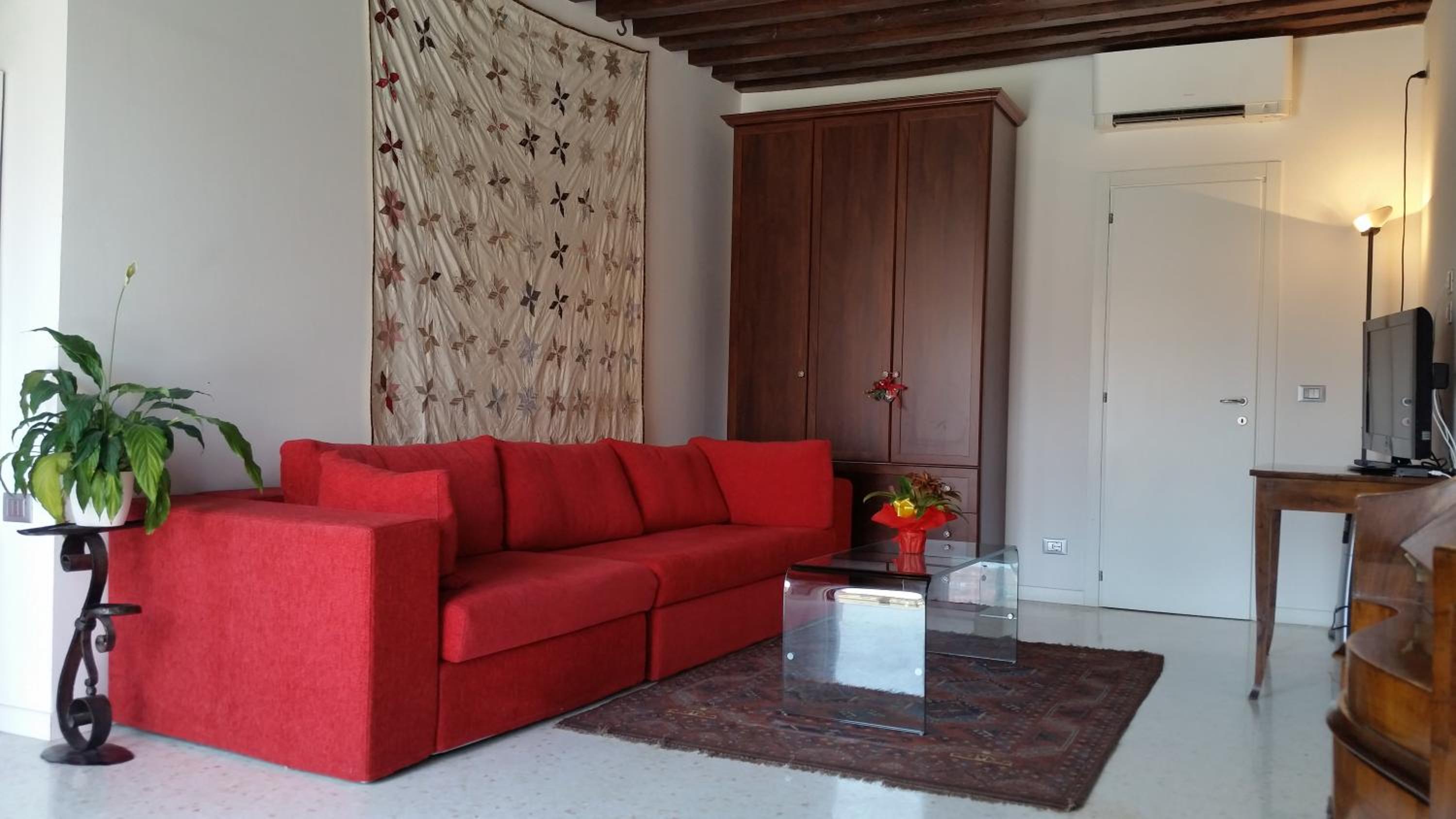 Elisabeth Waterfront Apartment