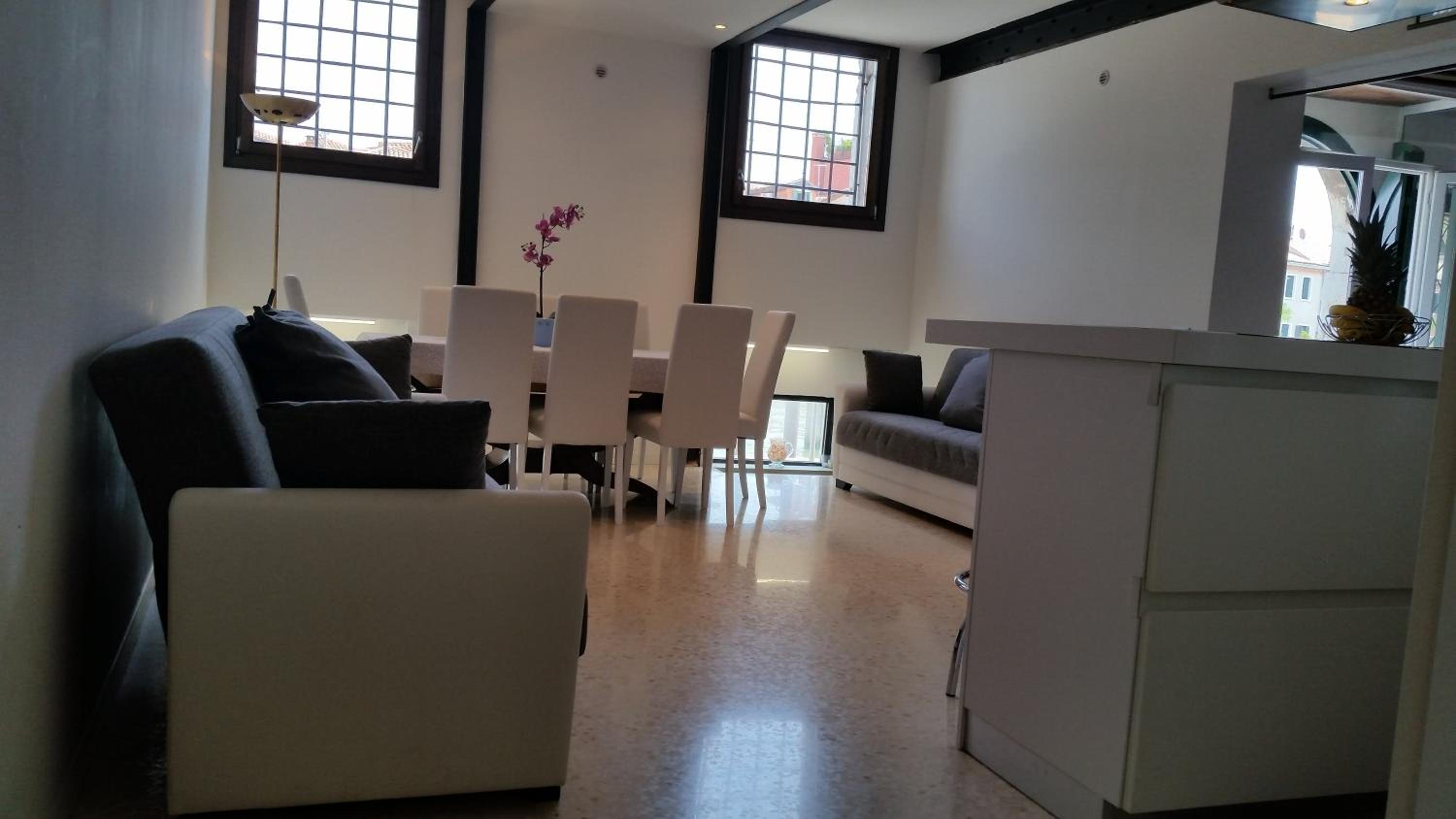 Elisabeth Waterfront Apartment