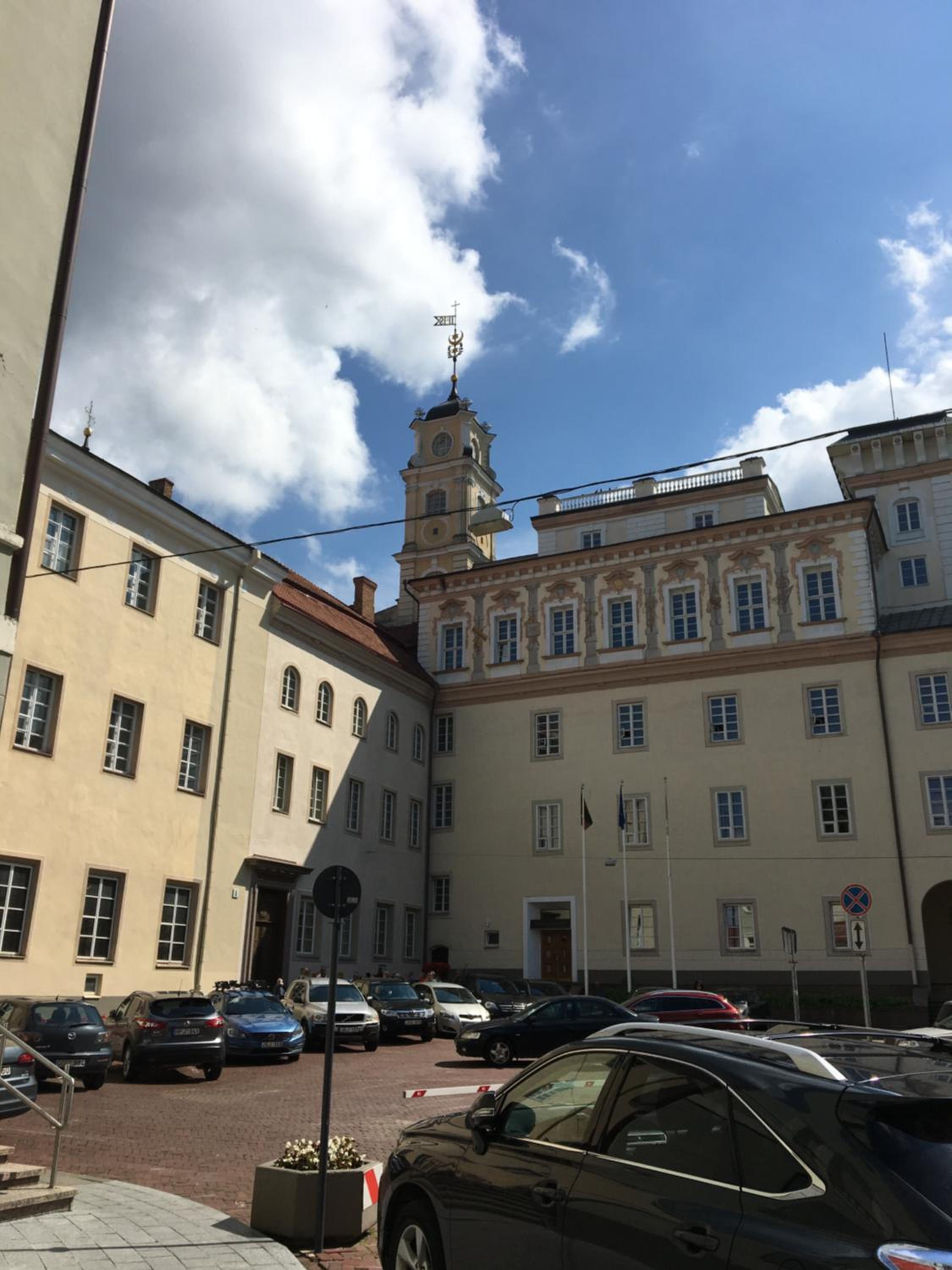 Skapas Street Vilnius view 3