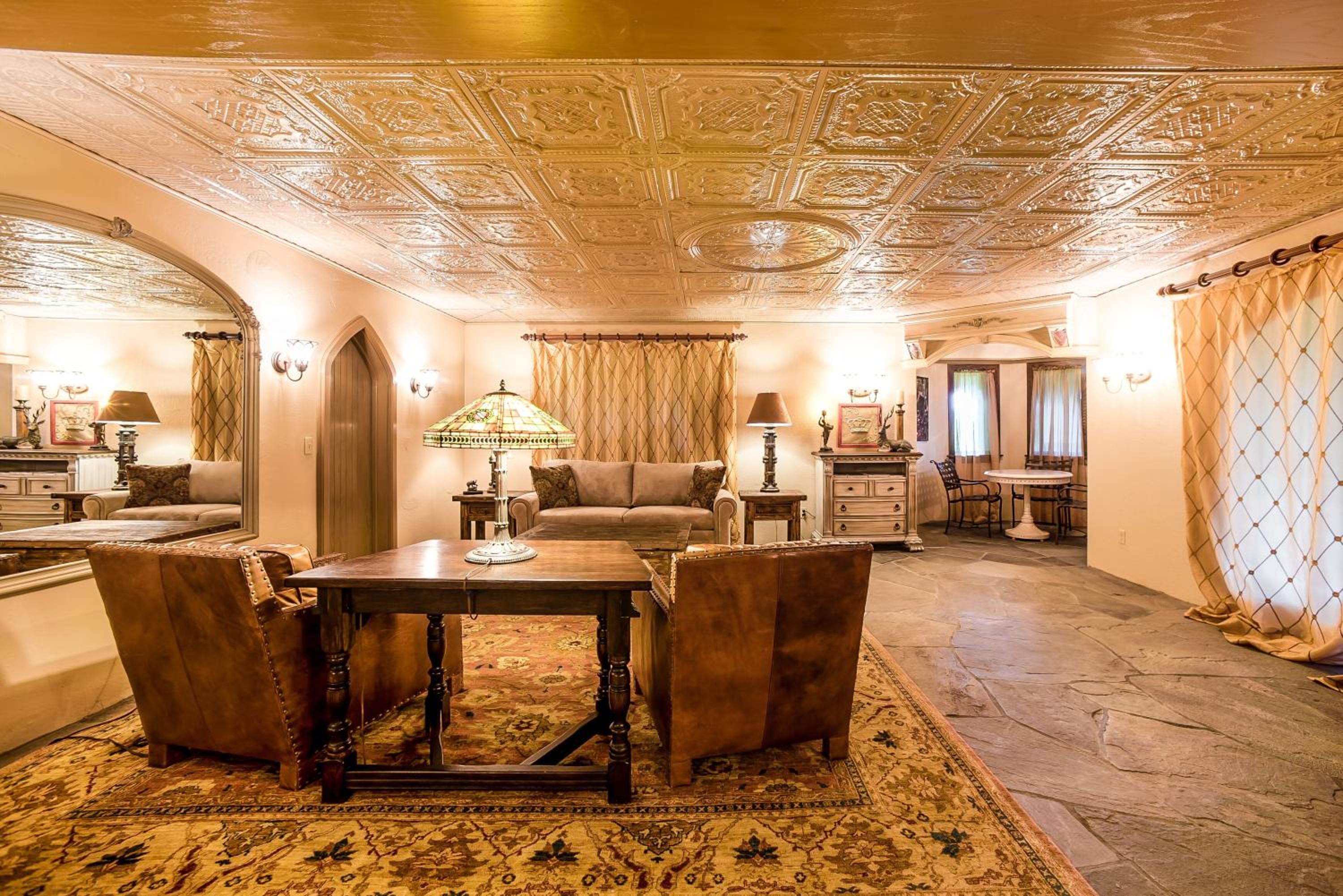 HIGHLANDS CASTLE overlooking Lake George plus 2 other CASTLES & SUITES
