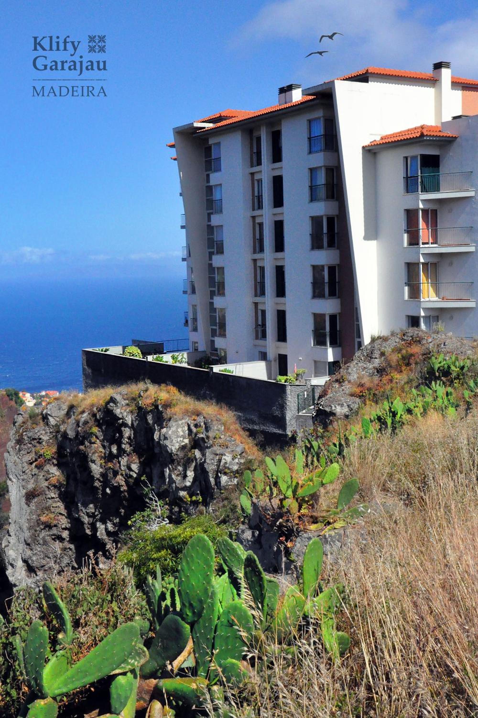 Hotel Klify Garajau - Image 1