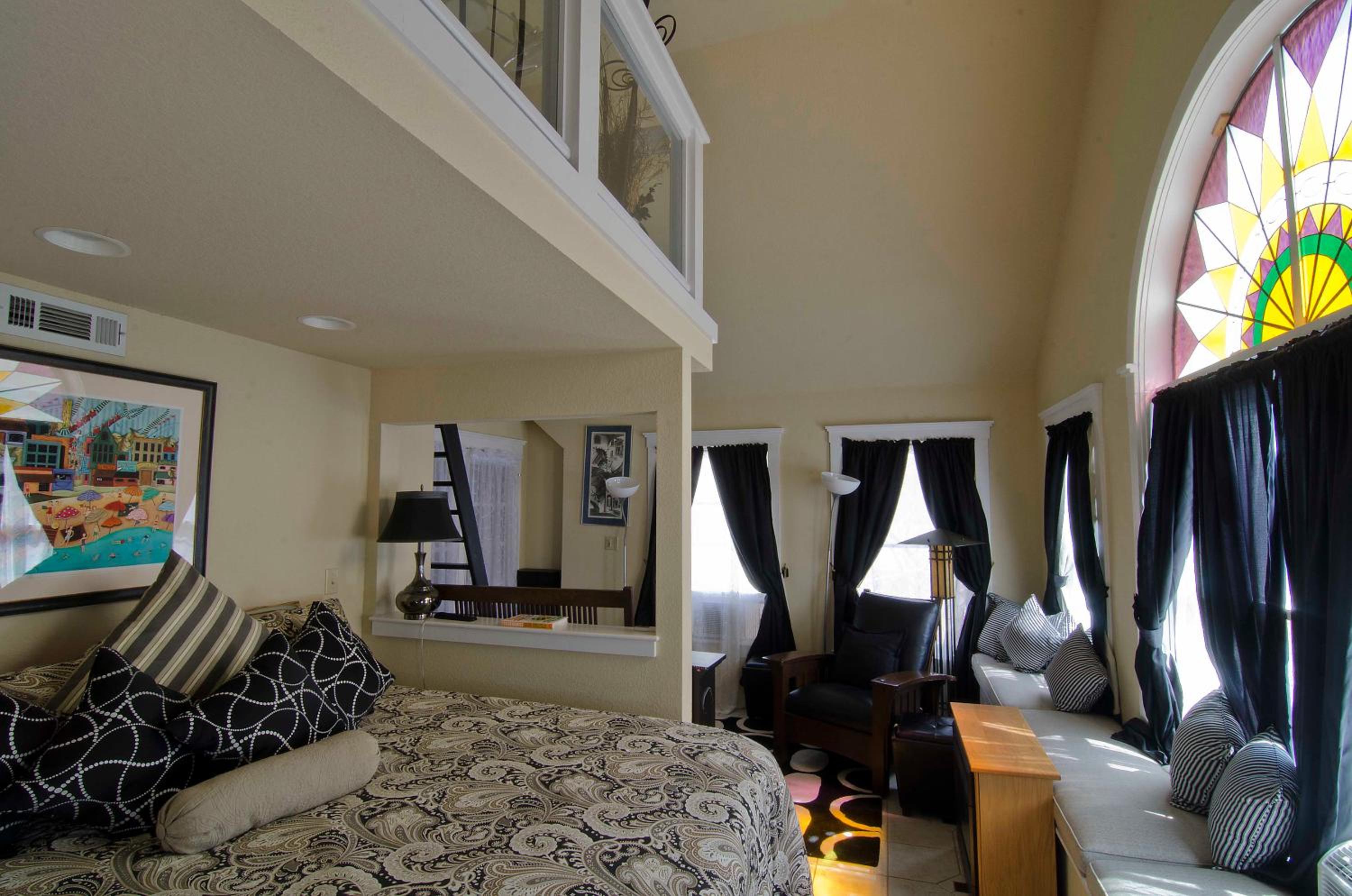 All Seasons Inn