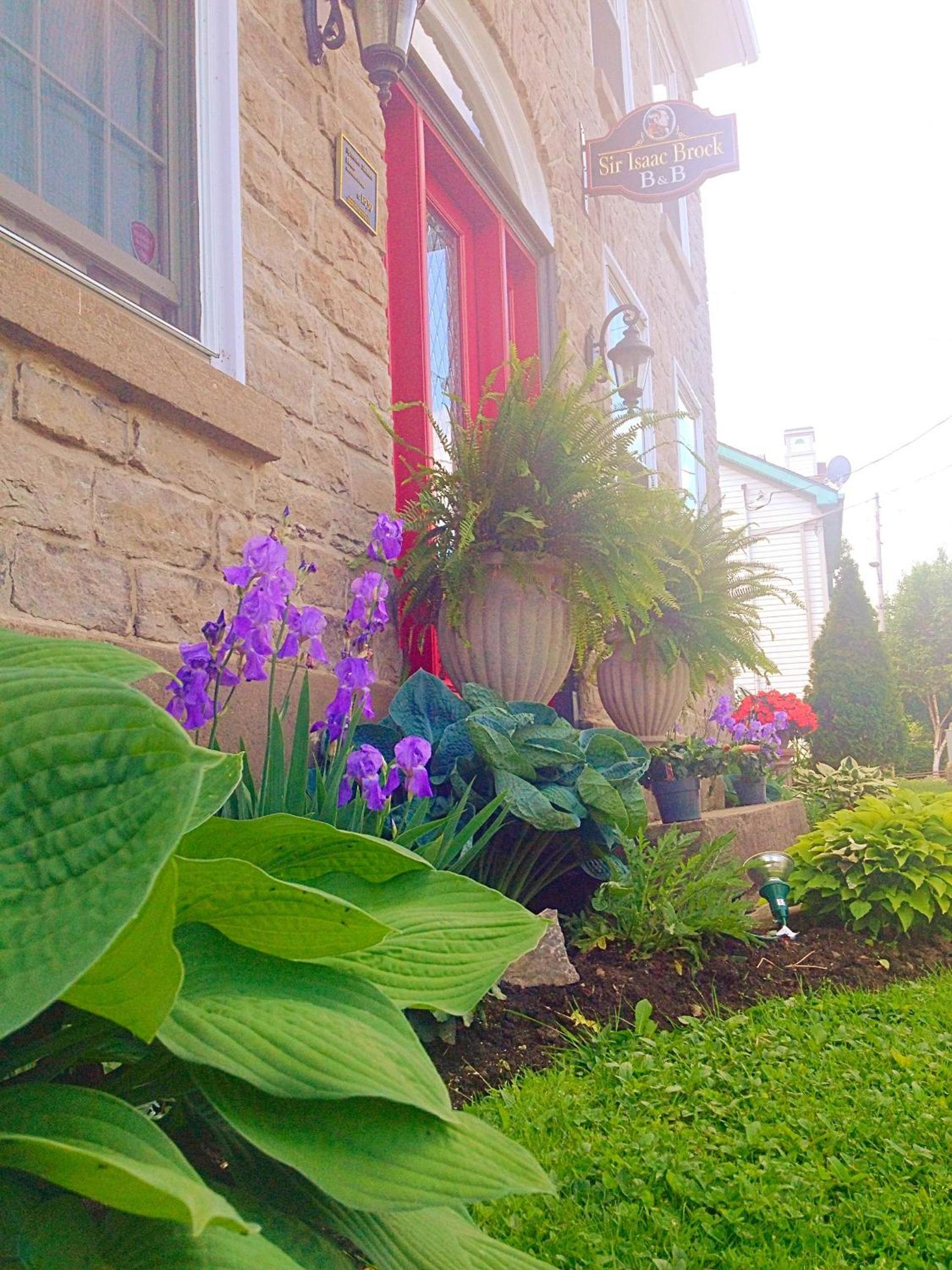 Brockville Vacations - Sir Isaac Brock BB Luxury Suites - Property Image 15