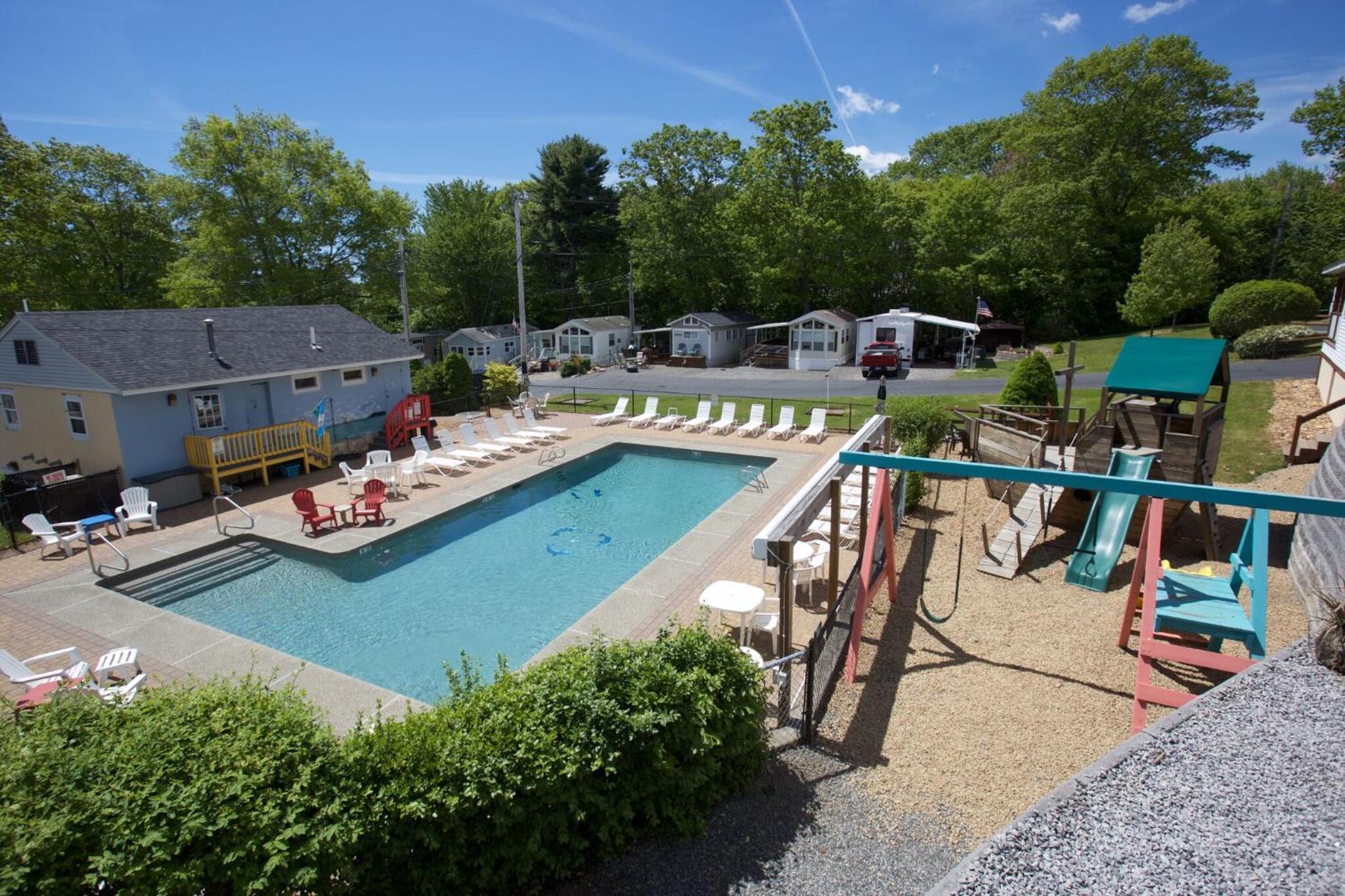 Drake's Island Resort Cottages - Property Image 16
