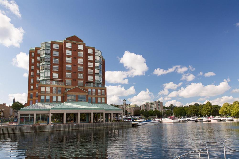 Brockville Vacations - Sir Isaac Brock BB Luxury Suites - Property Image 17