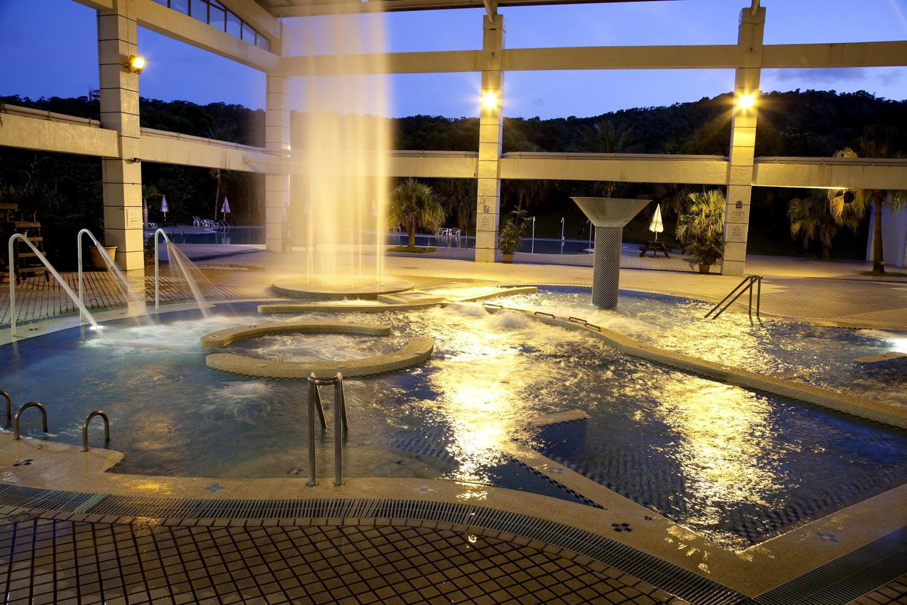 Kentington Resort