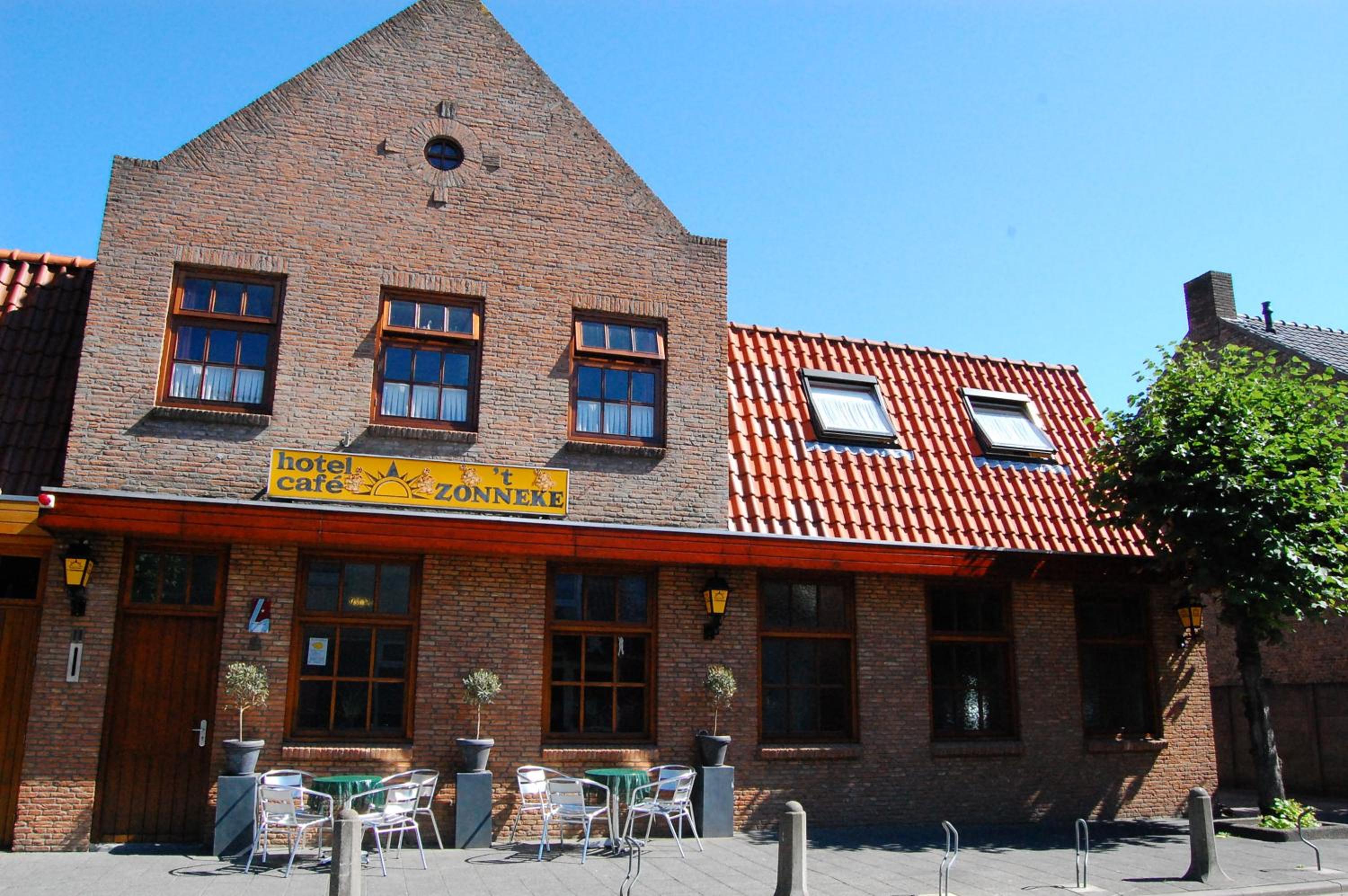 Hotel Cafe 't Zonneke - Image 1