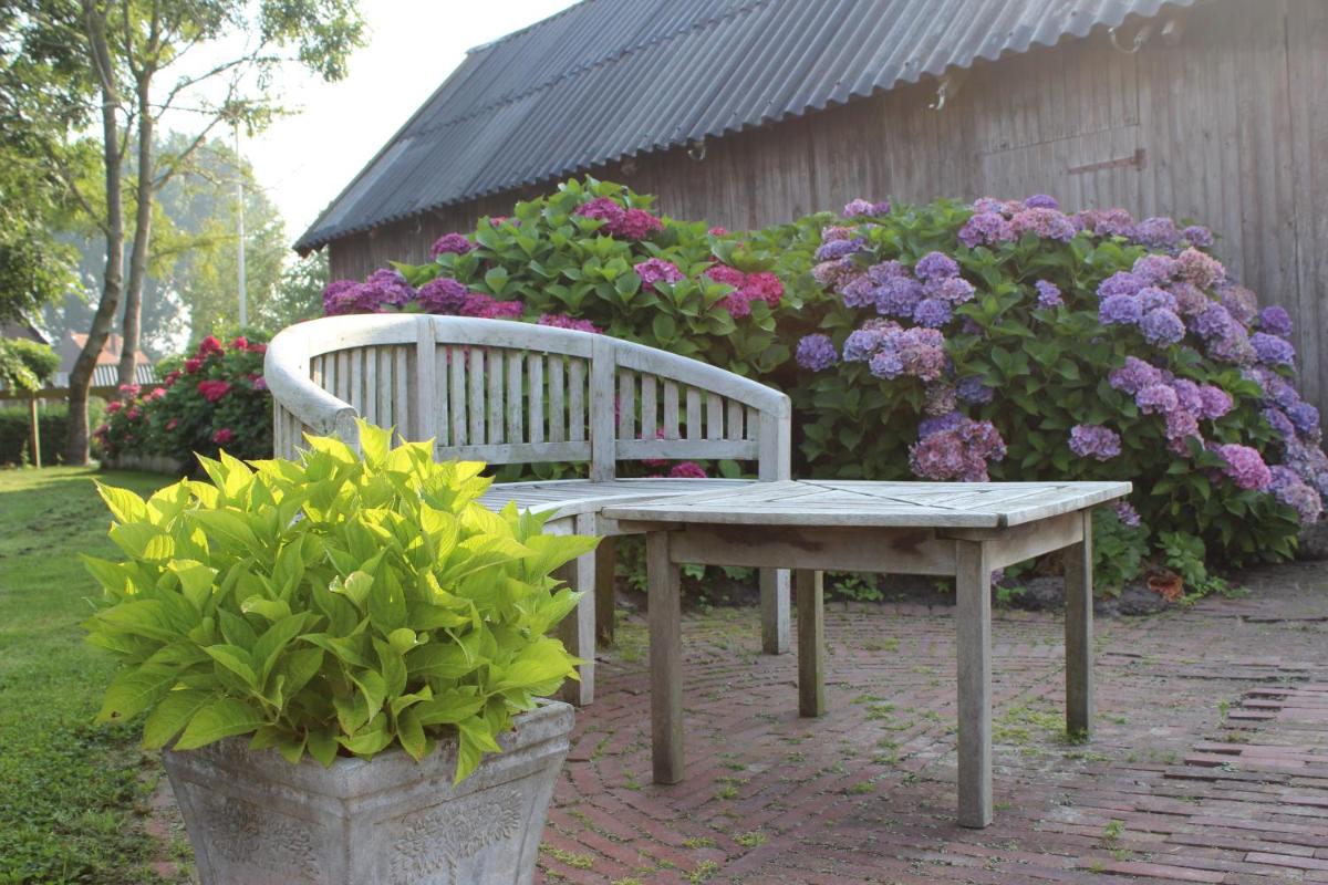 Wartena Hoeve - Vega B&B view 3