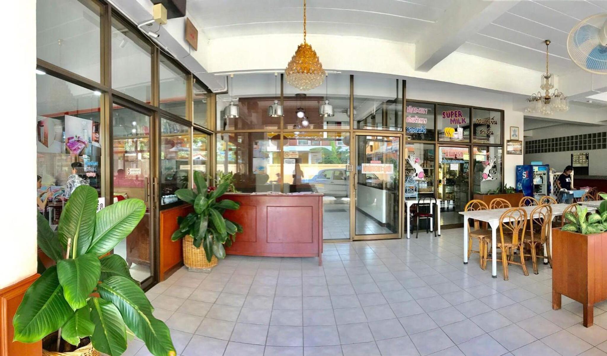Tat Hotel