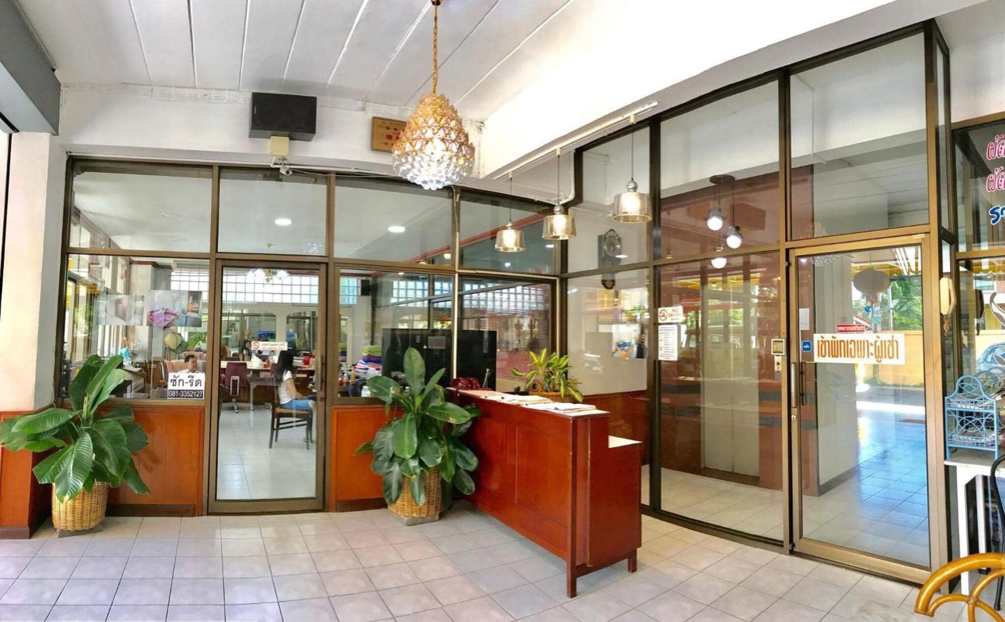 Tat Hotel
