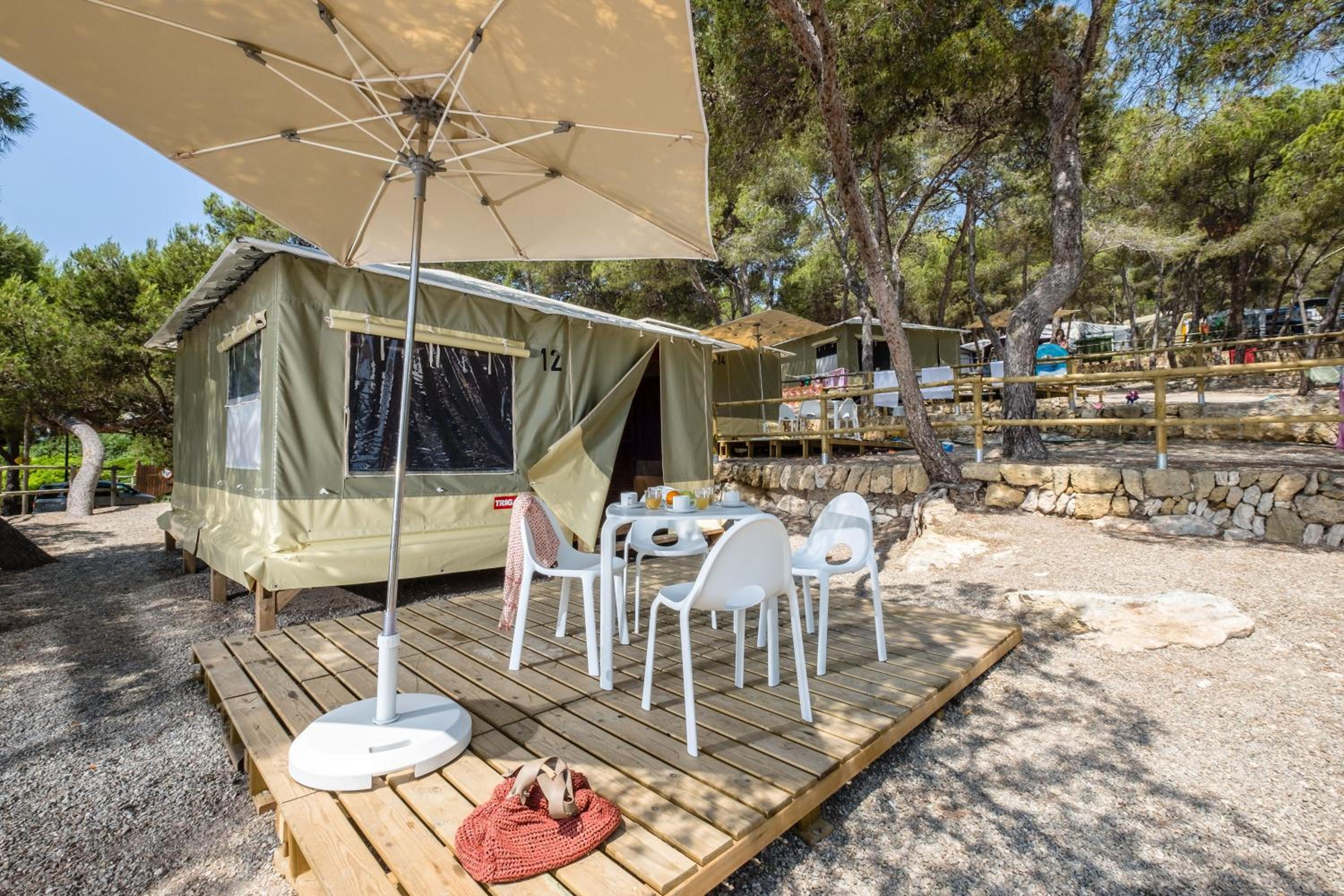 Camping Estival Torre de la Mora