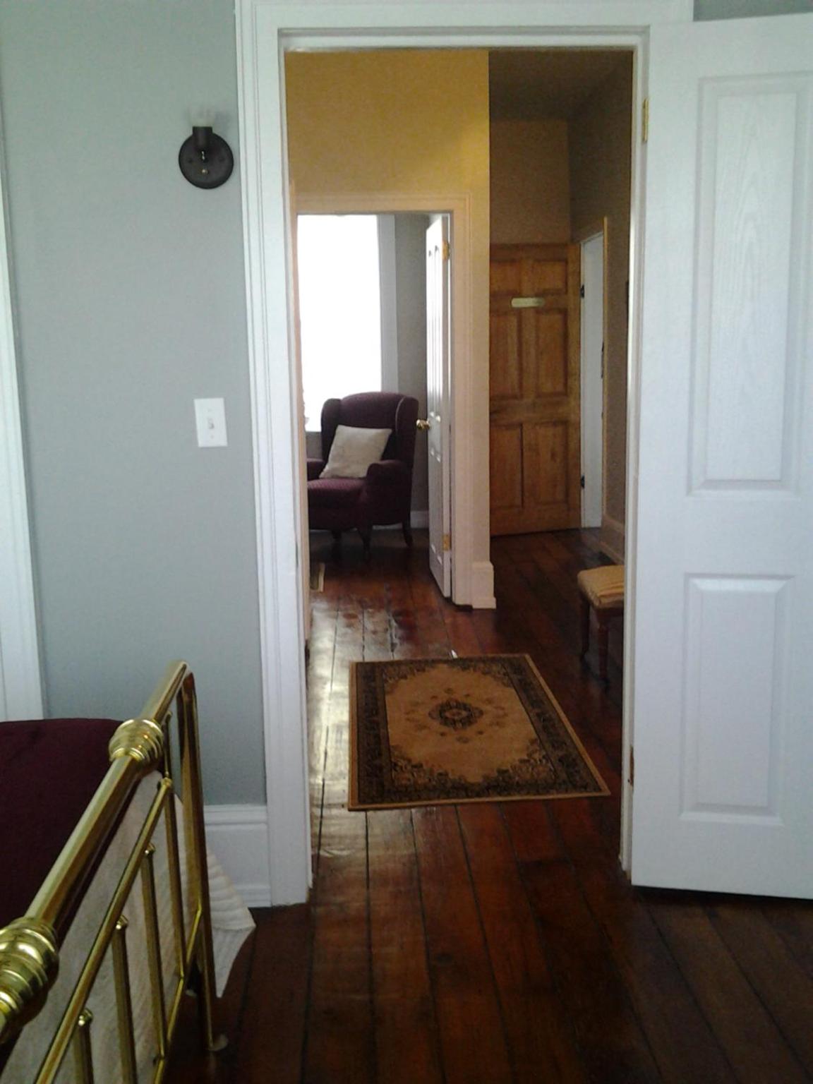 Brockville Vacations - Sir Isaac Brock BB Luxury Suites - Property Image 9