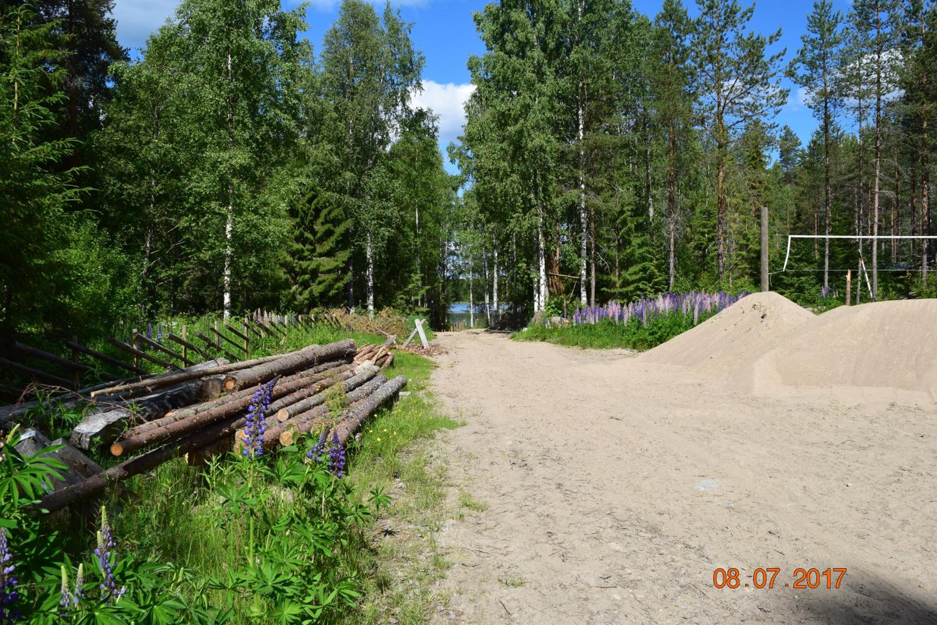 Photo 8