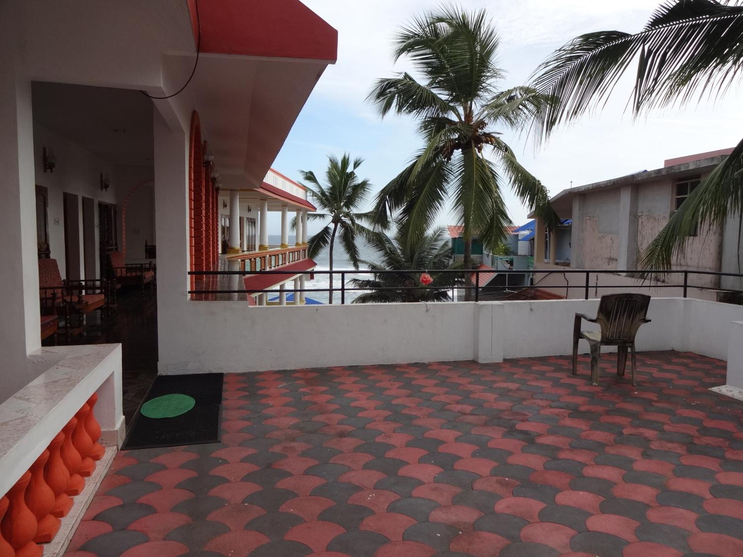 Kovalam Vacations - Hotel Sea View Palace - the beach hotel - Property Image 1