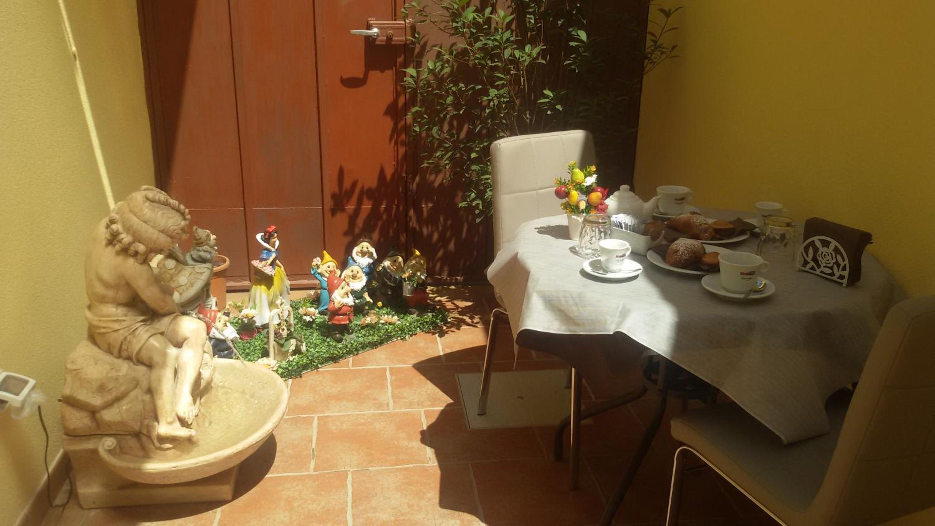B&B Vico Napoli Salento view 5