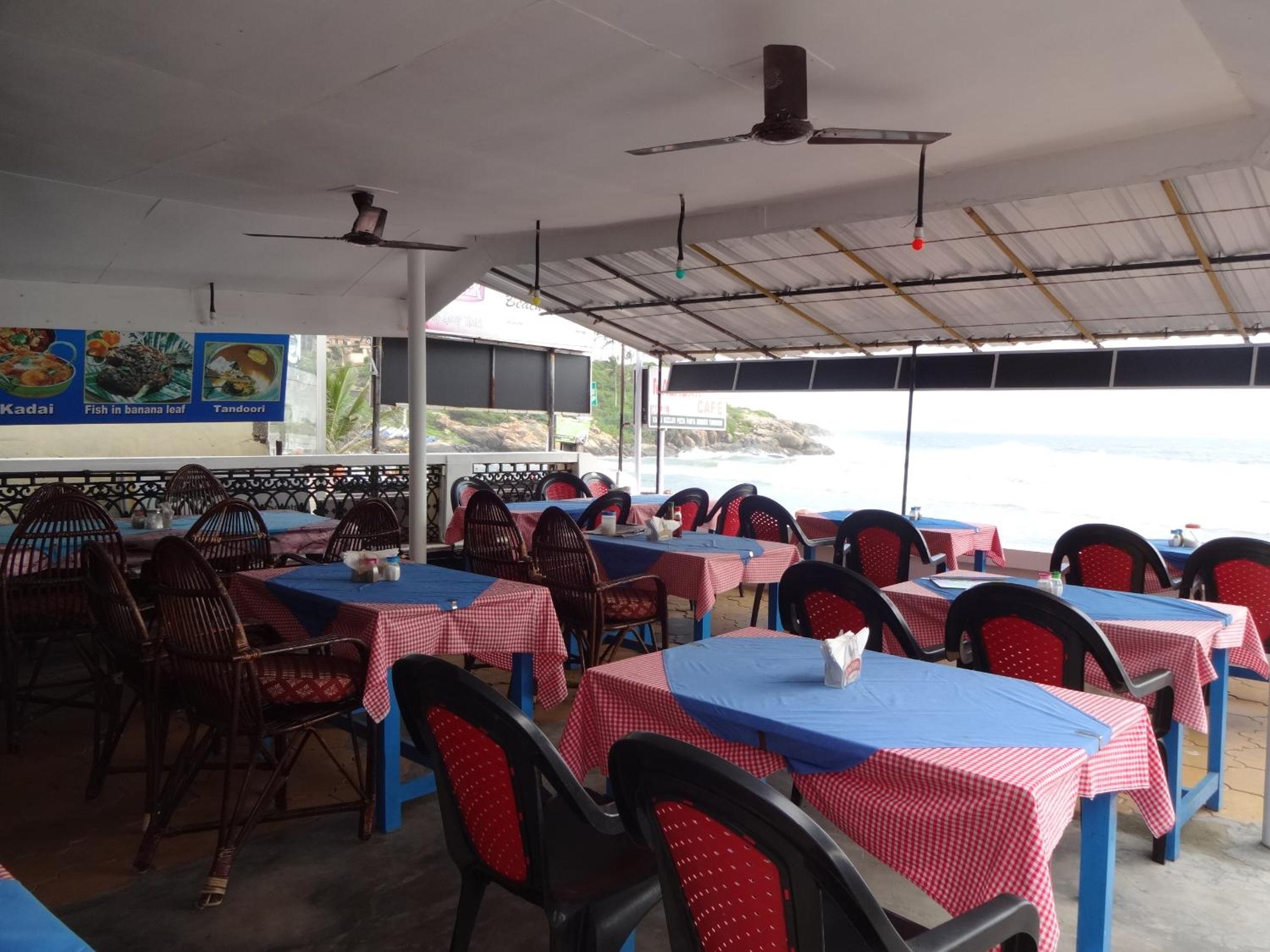 Kovalam Vacations - Hotel Sea View Palace - the beach hotel - Property Image 2