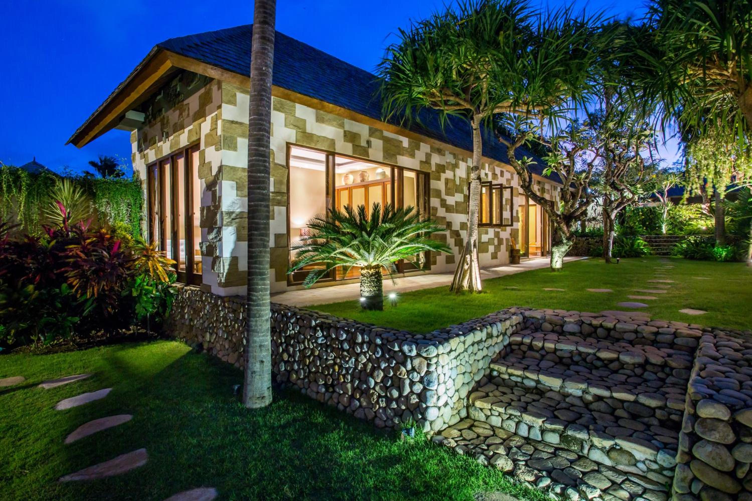 Rachline Villa