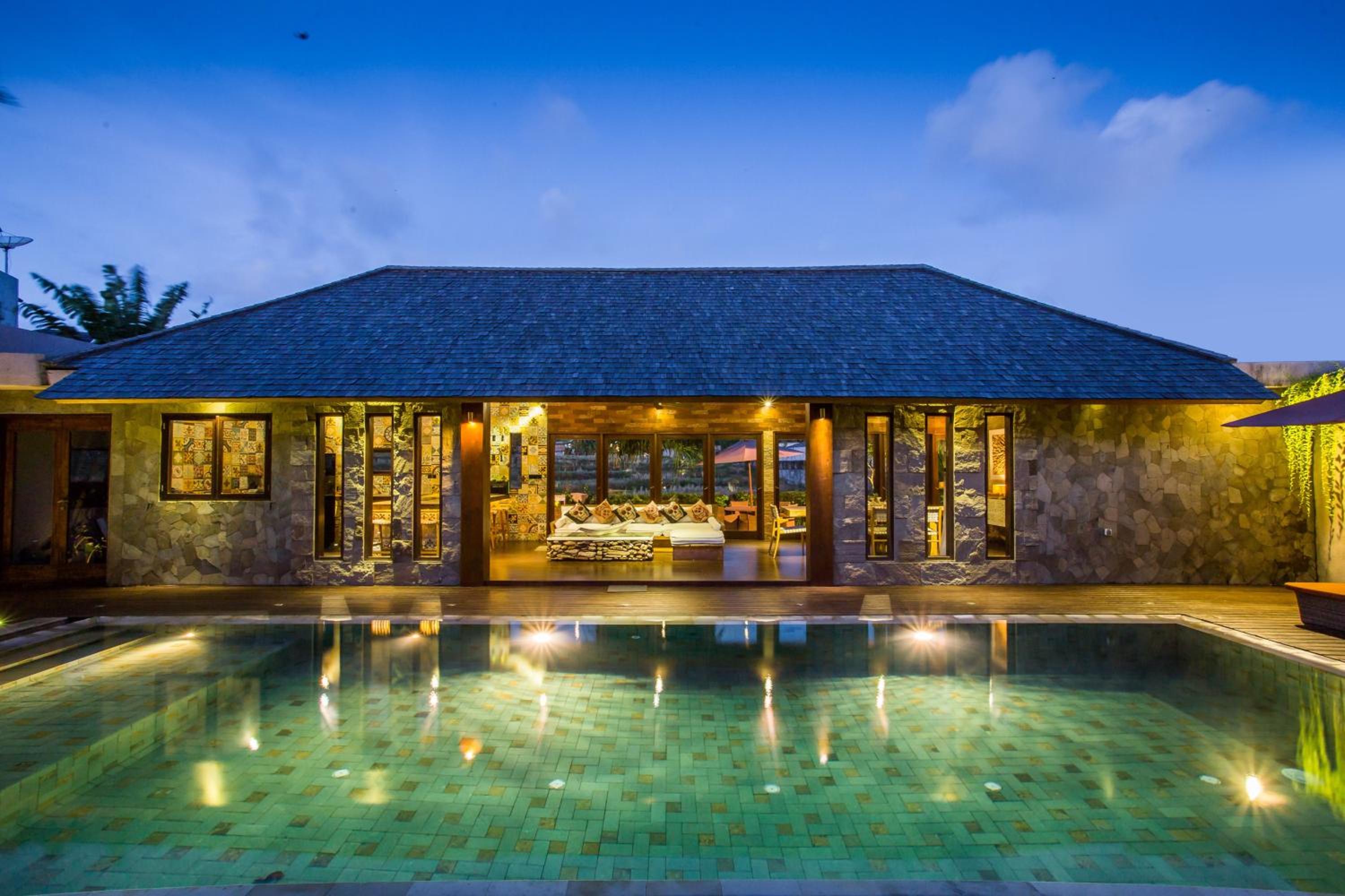 Rachline Villa