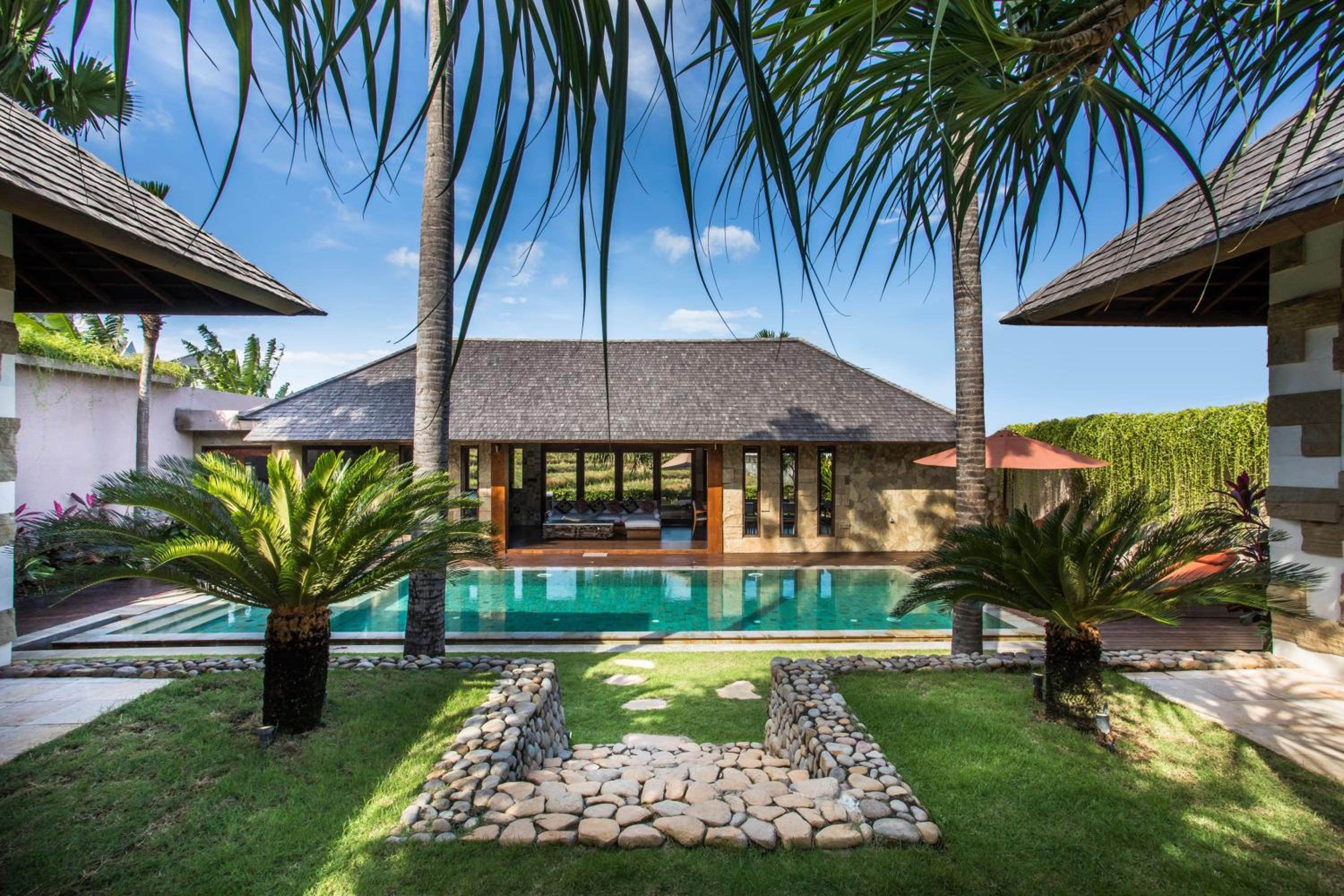 Rachline Villa