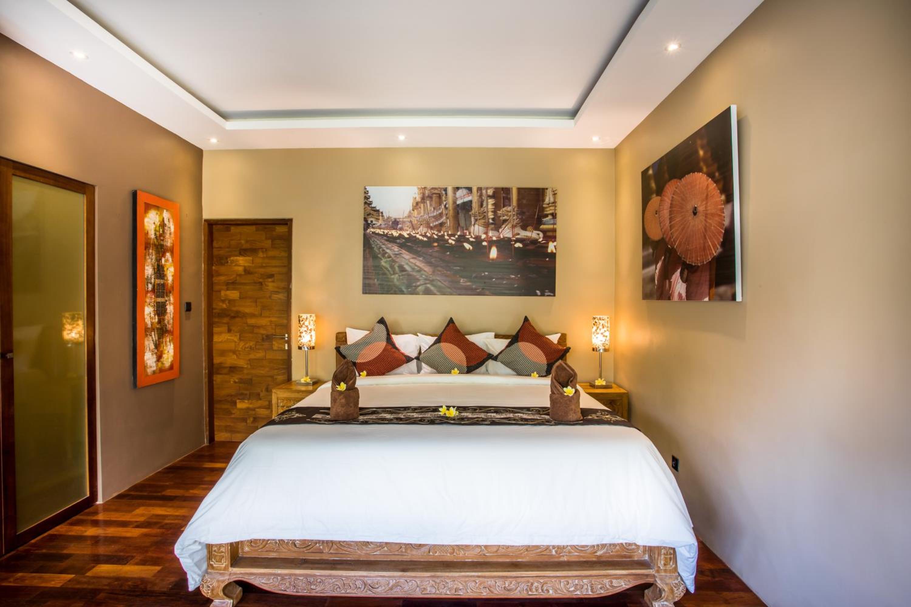 Rachline Villa
