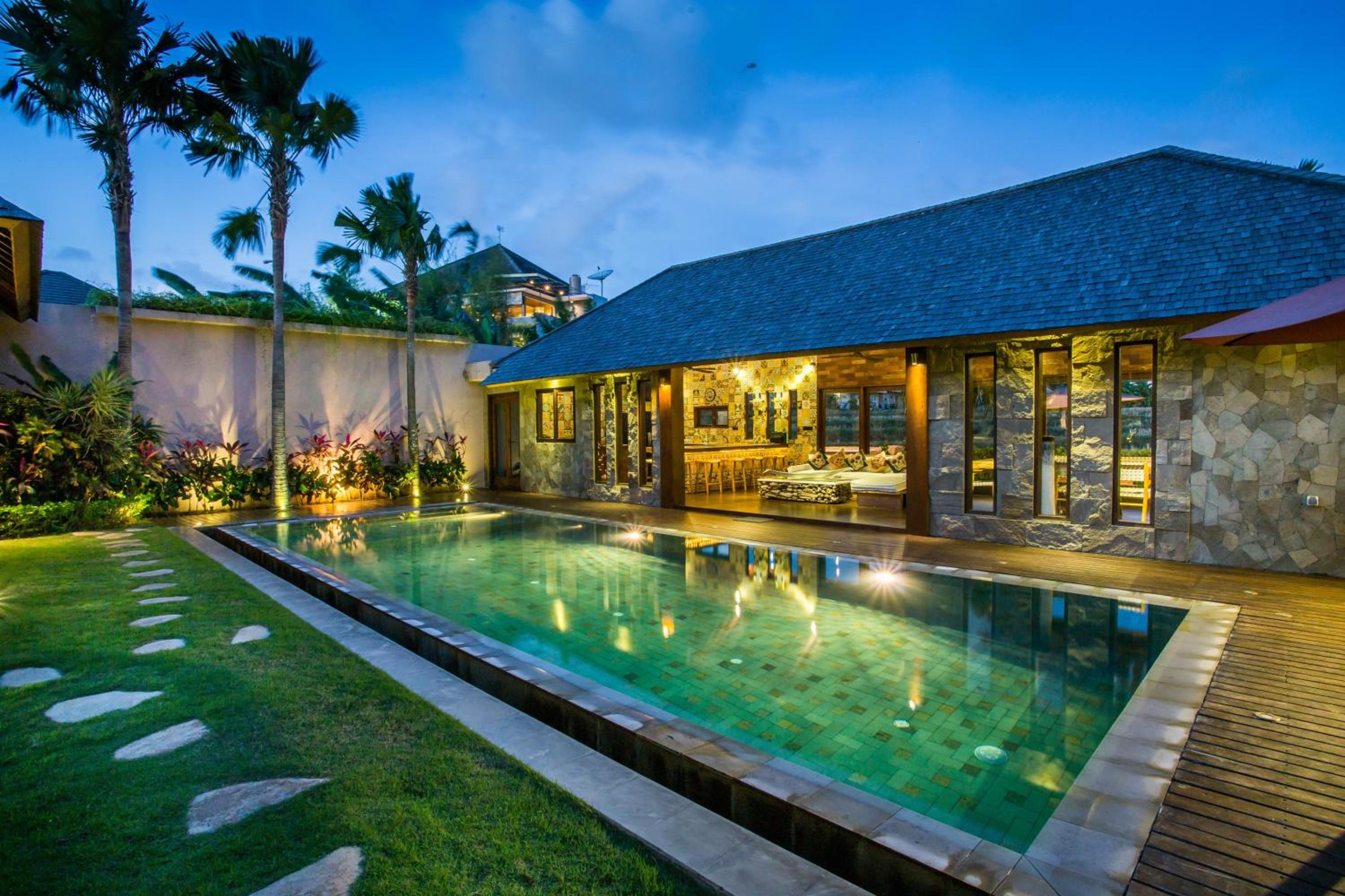 Rachline Villa