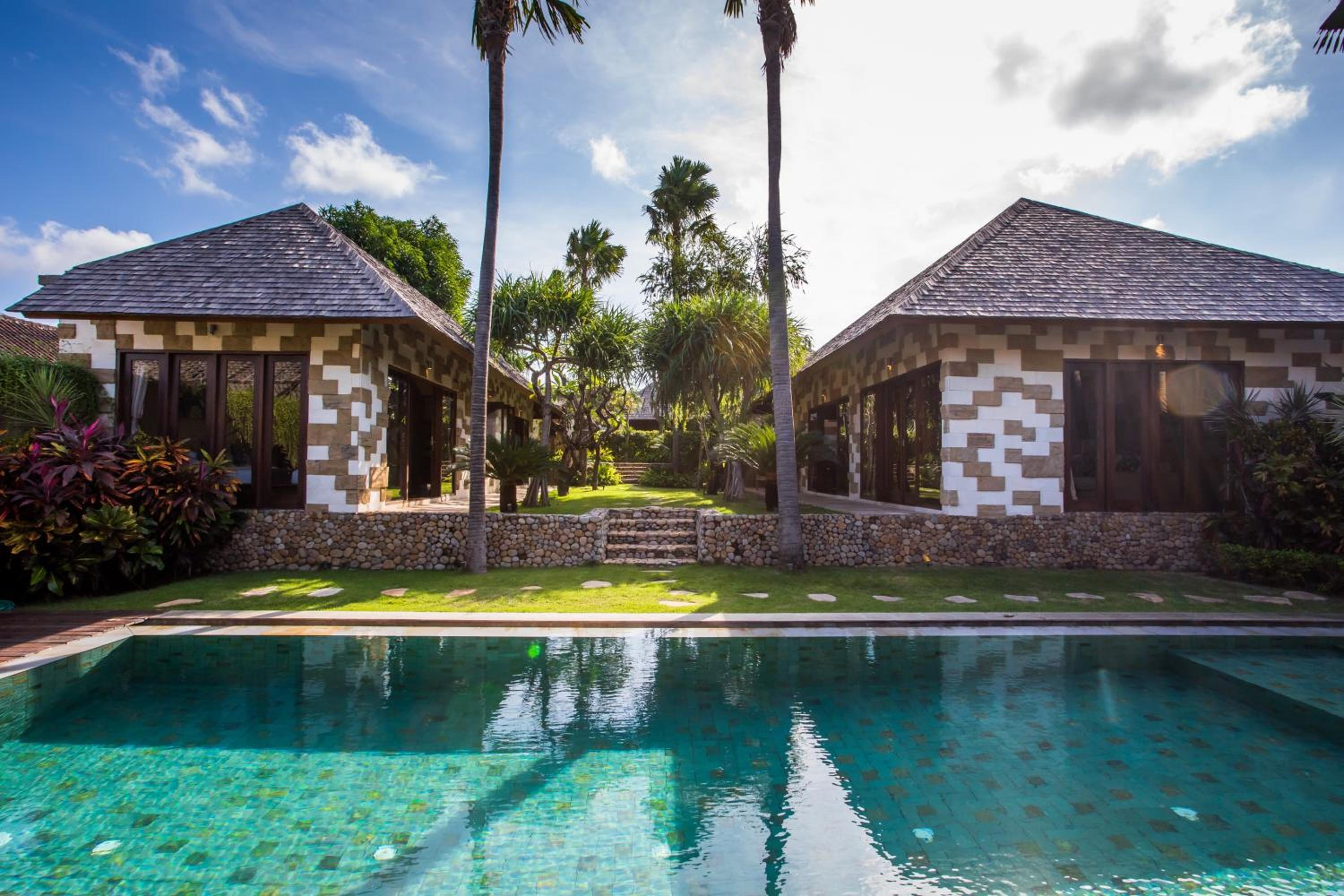 Rachline Villa