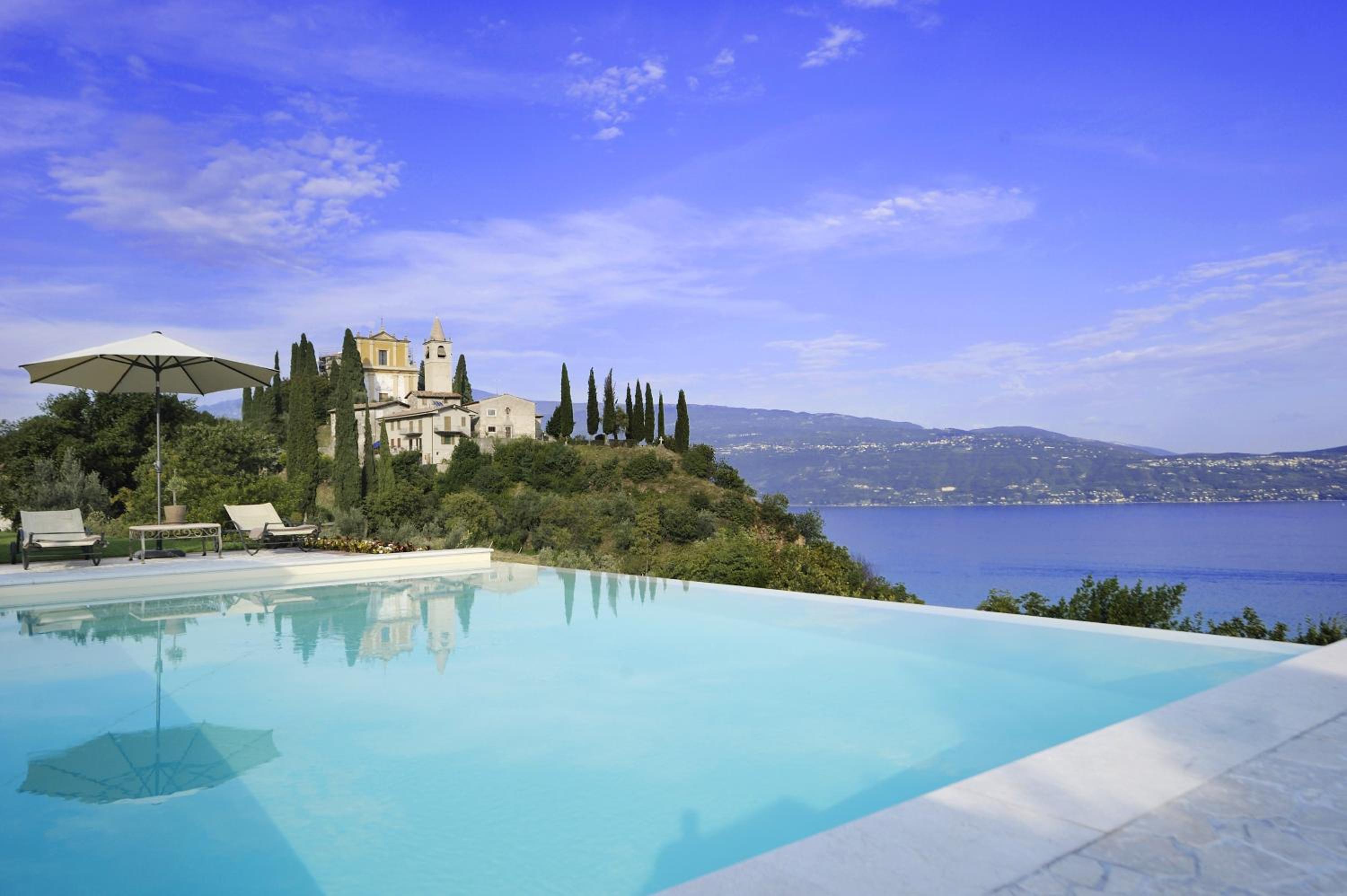 Le Selve Lake View Villas photo 5