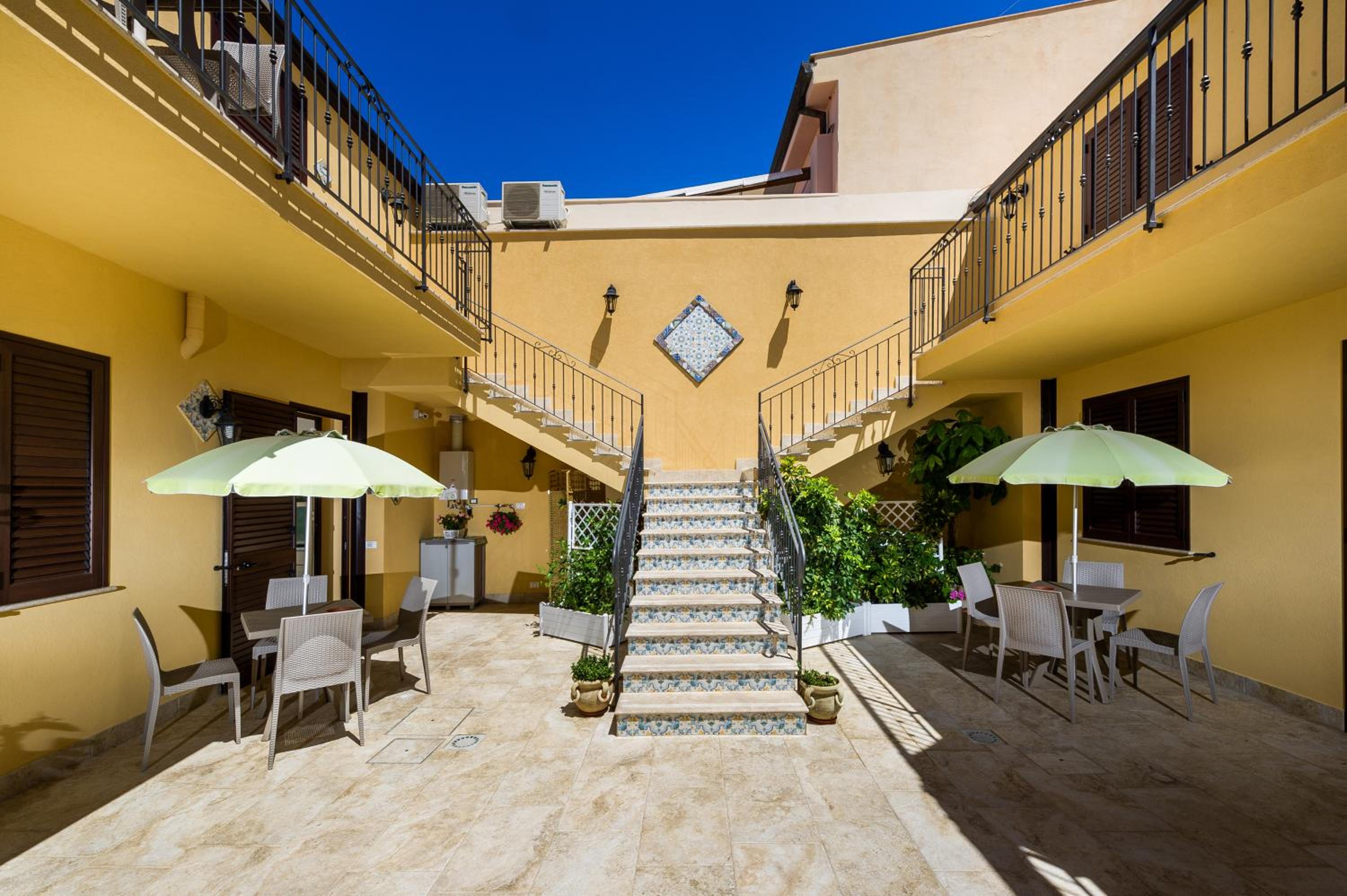 Appartamenti il Patio view 3