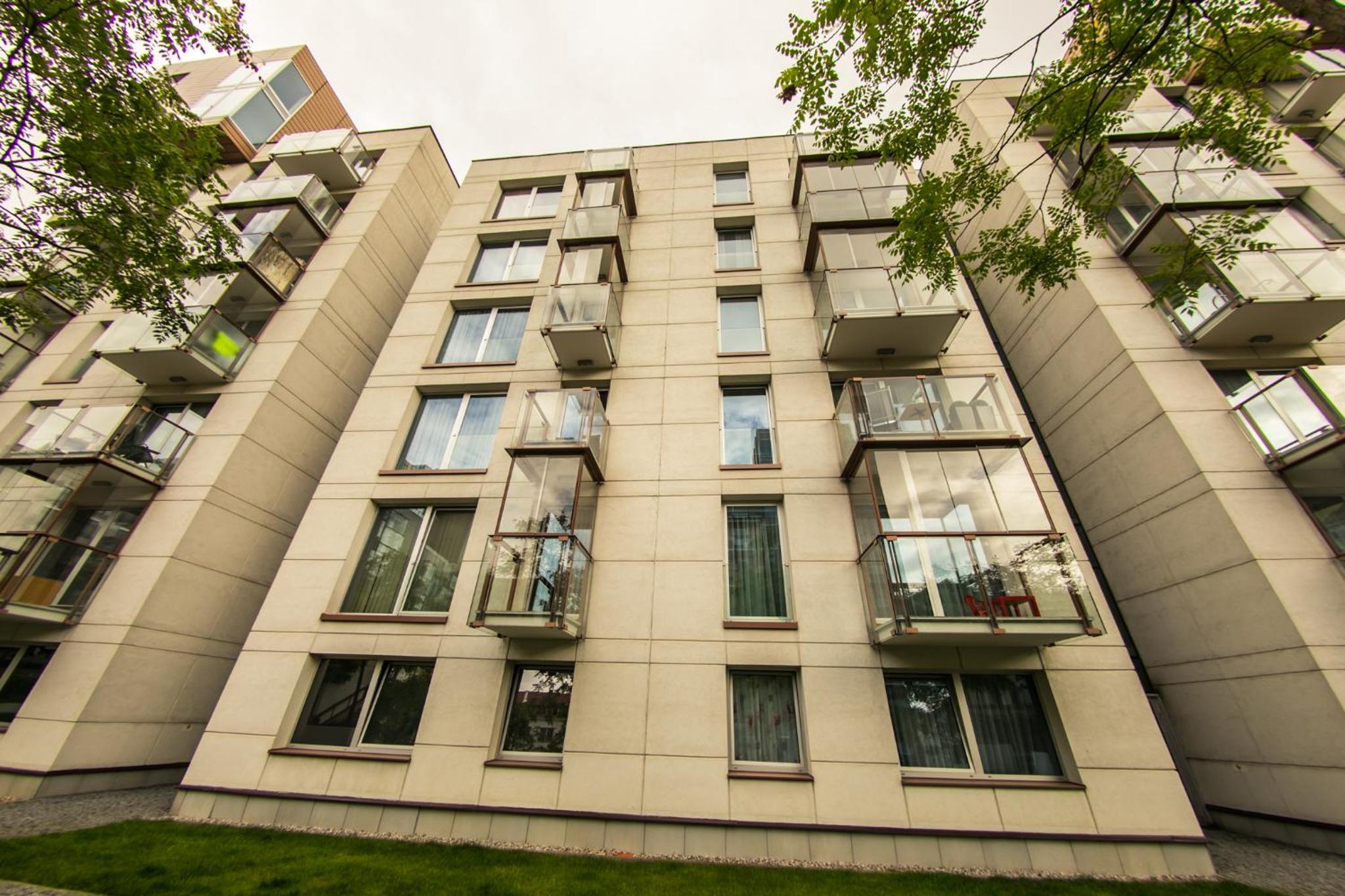 Spacious 130 m2 Apartment Near Center 2 Free Parking