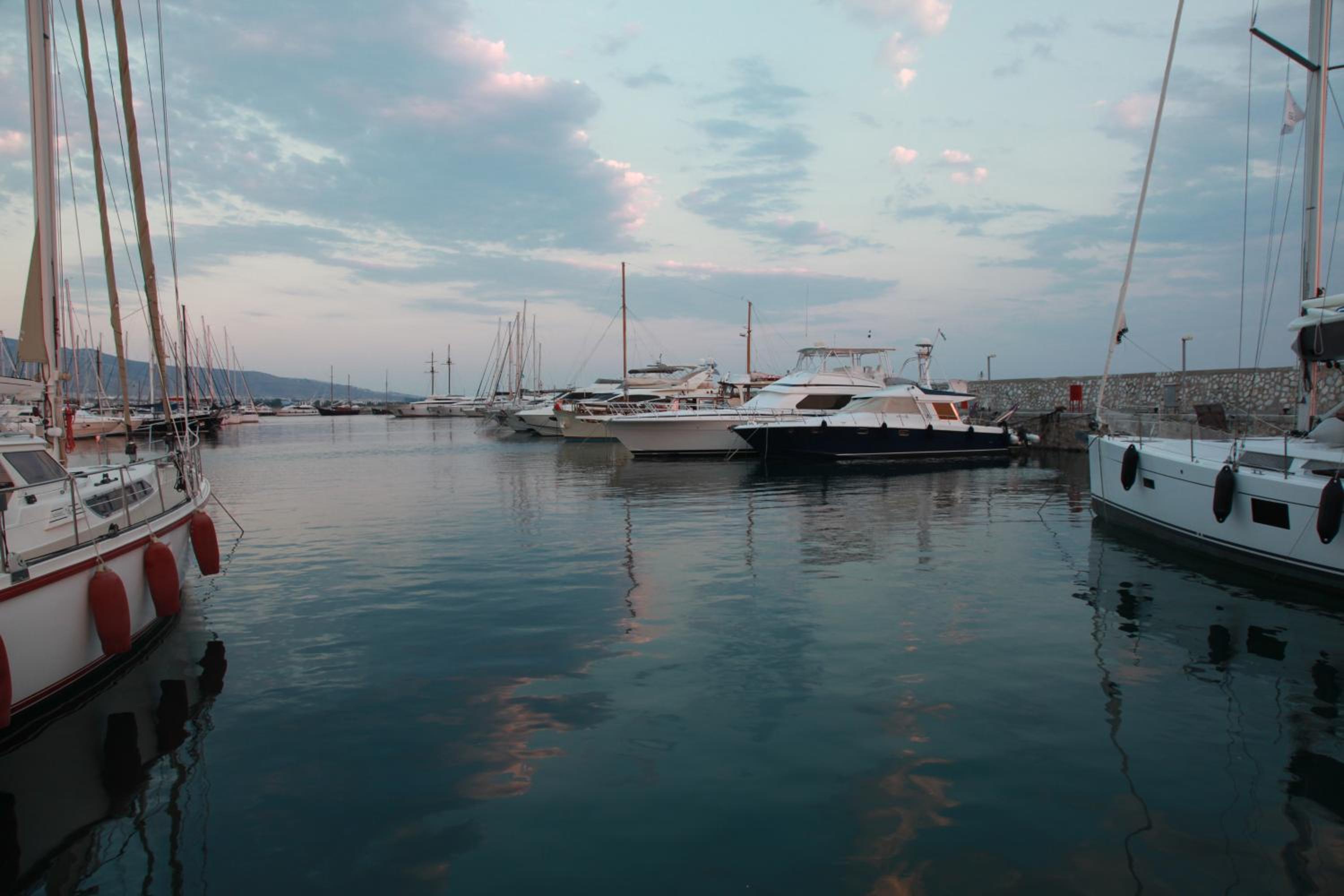 Unique Flat with Sea View at Edem Beach - A Seafront Property by Athenian Homes