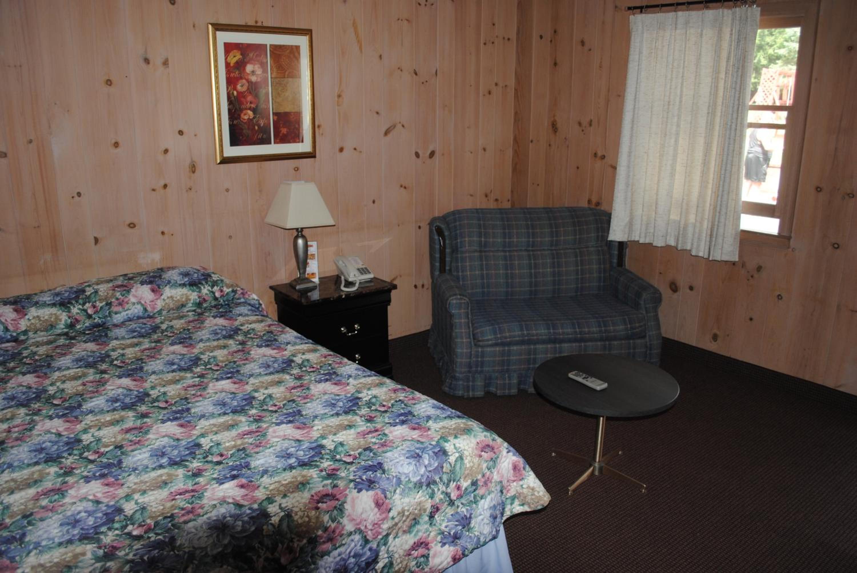 Fran Cove Motel
